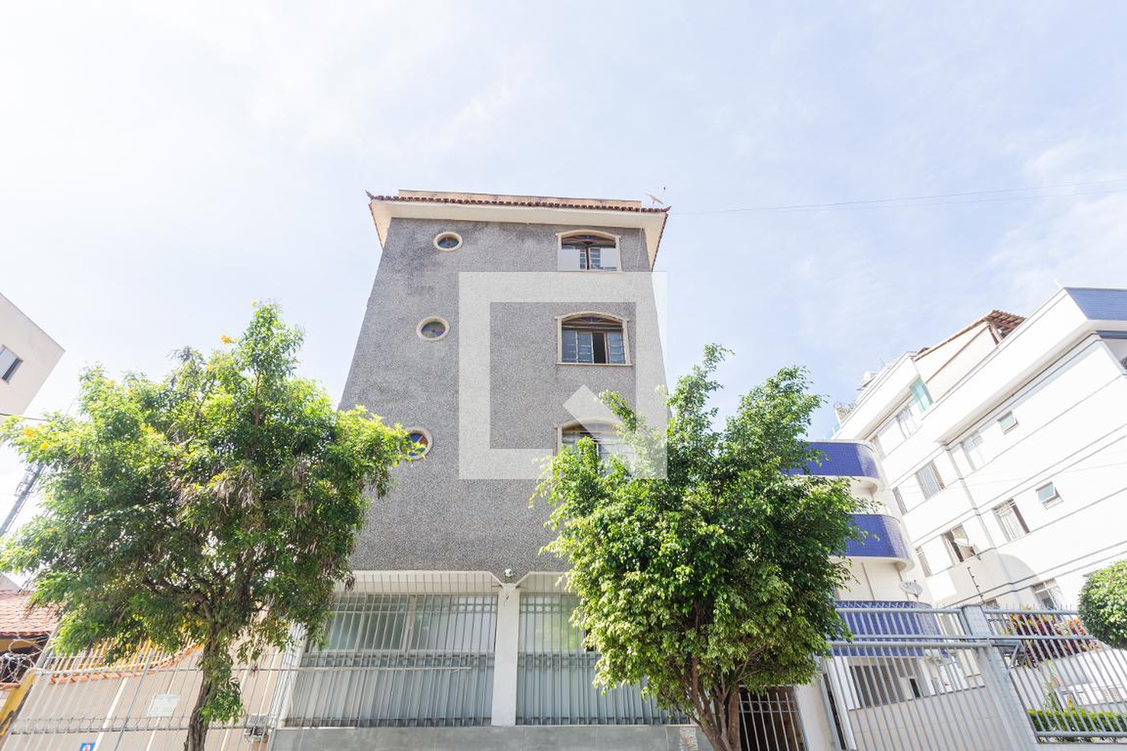 Fachada Condomínio em Rua Júpiter, 39