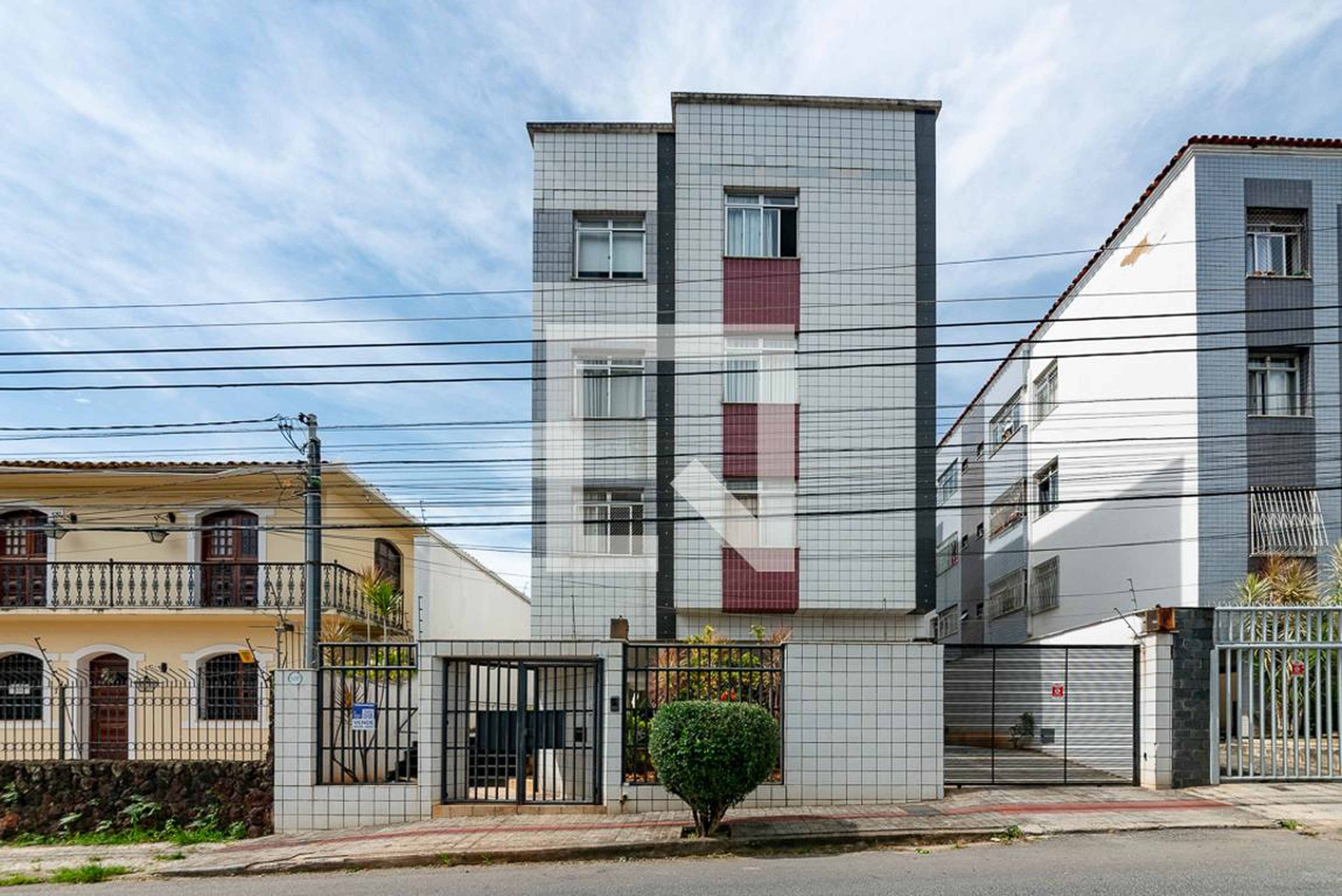 Fachada Condomínio em Rua Tuiuti, 752