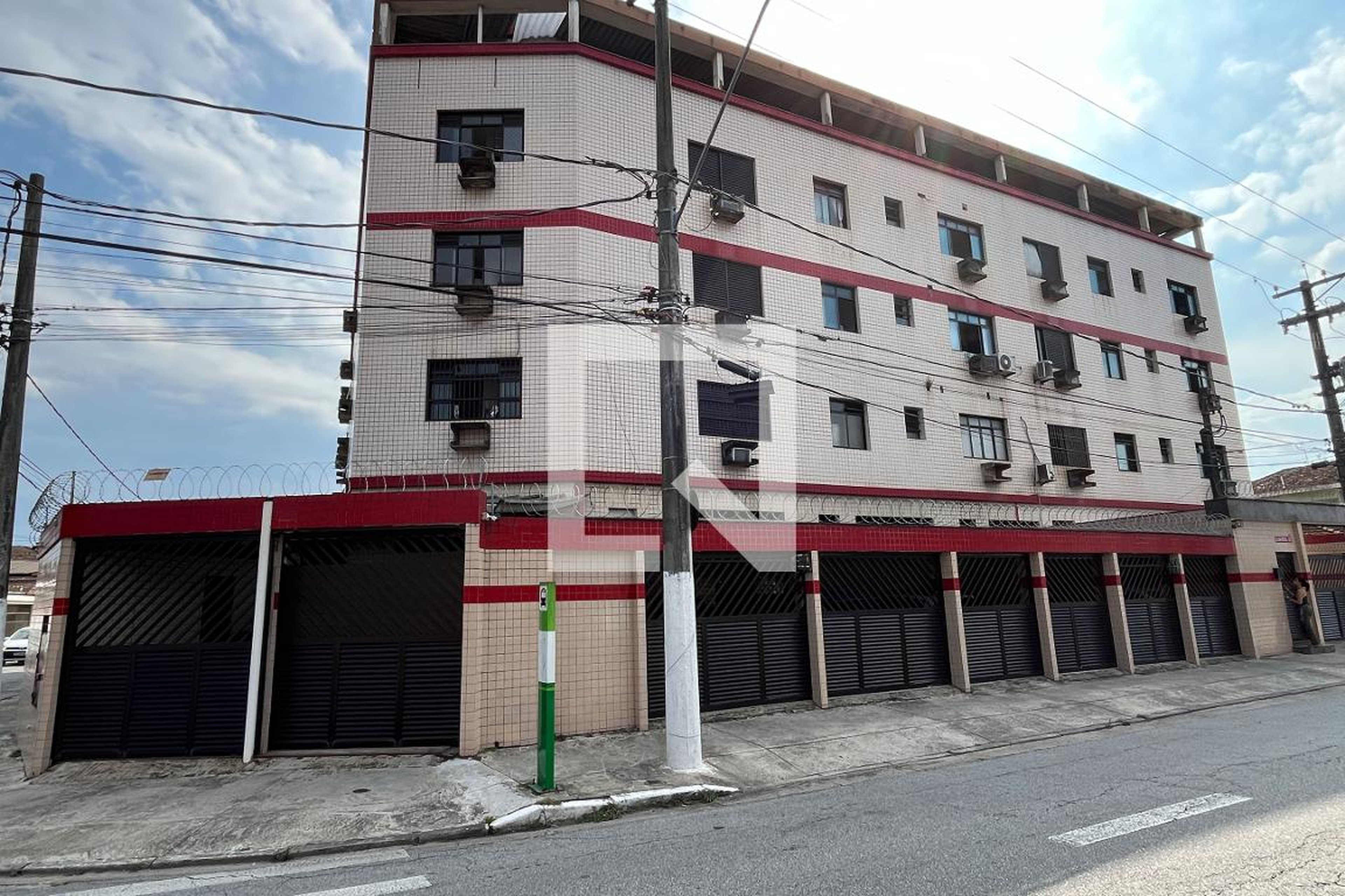 Fachada Condomínio em Avenida Jovino de Mello, 1375