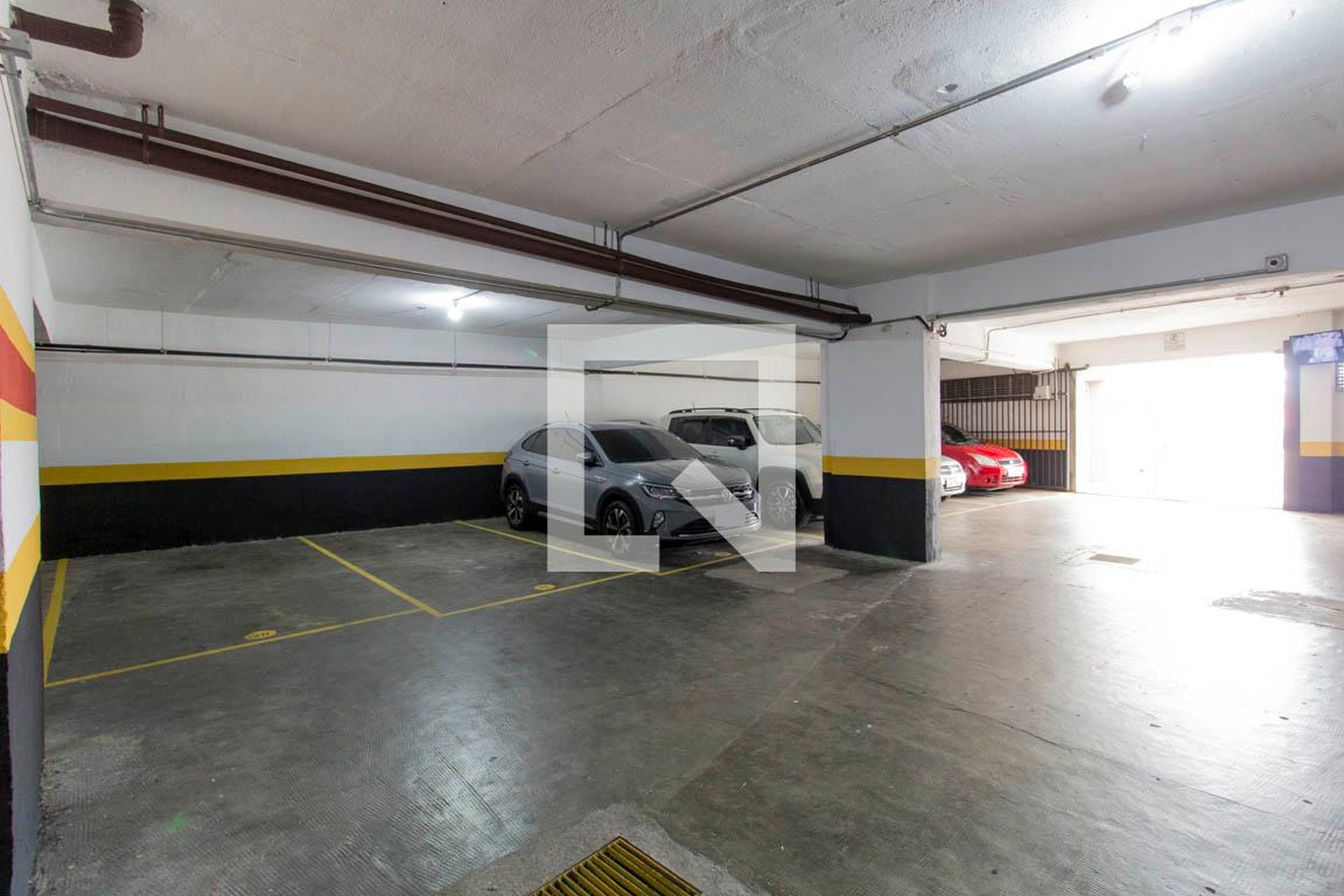 Estacionamento - Cruzeiro do Sul