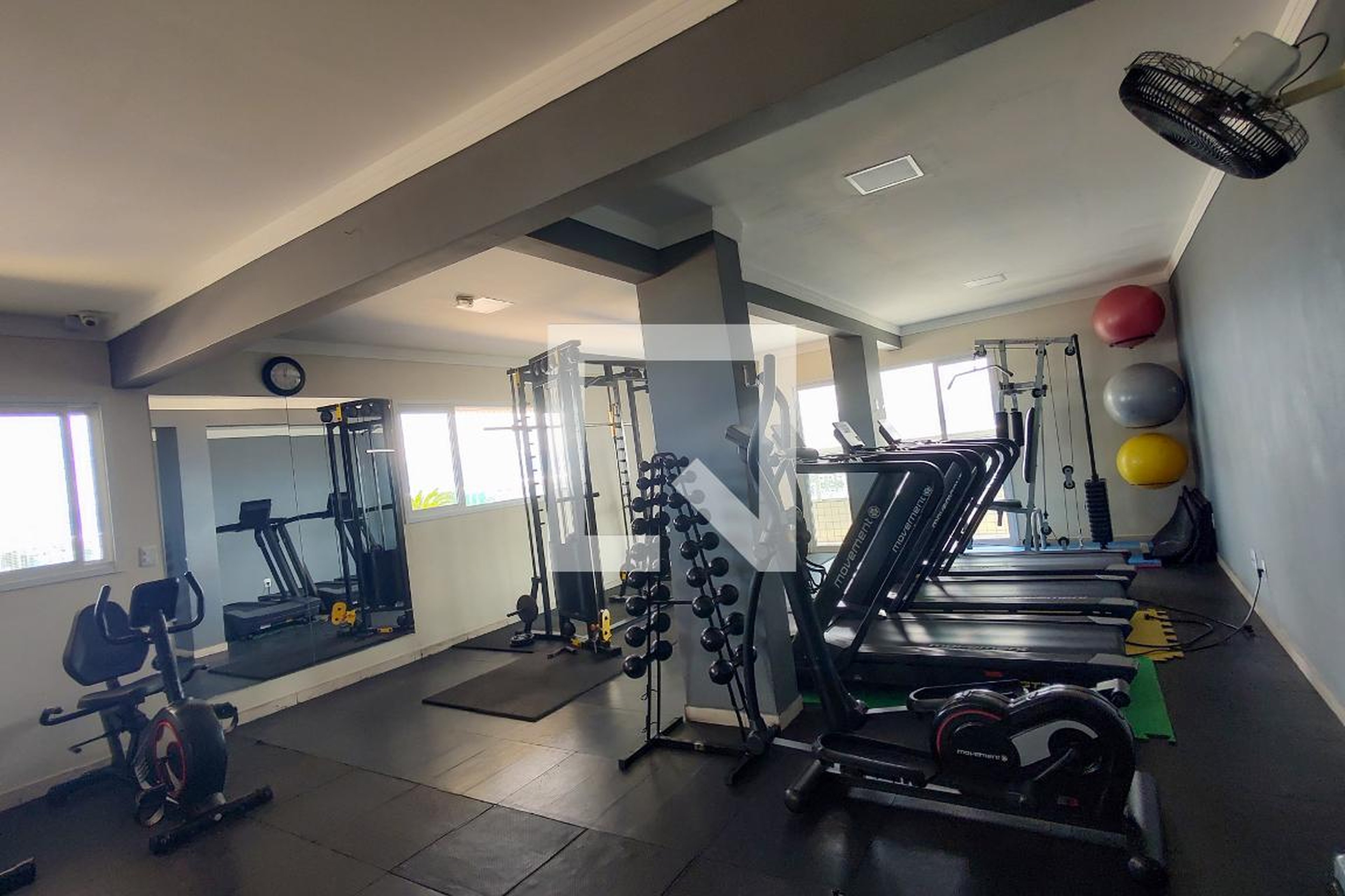 Academia - Leonardo Residence