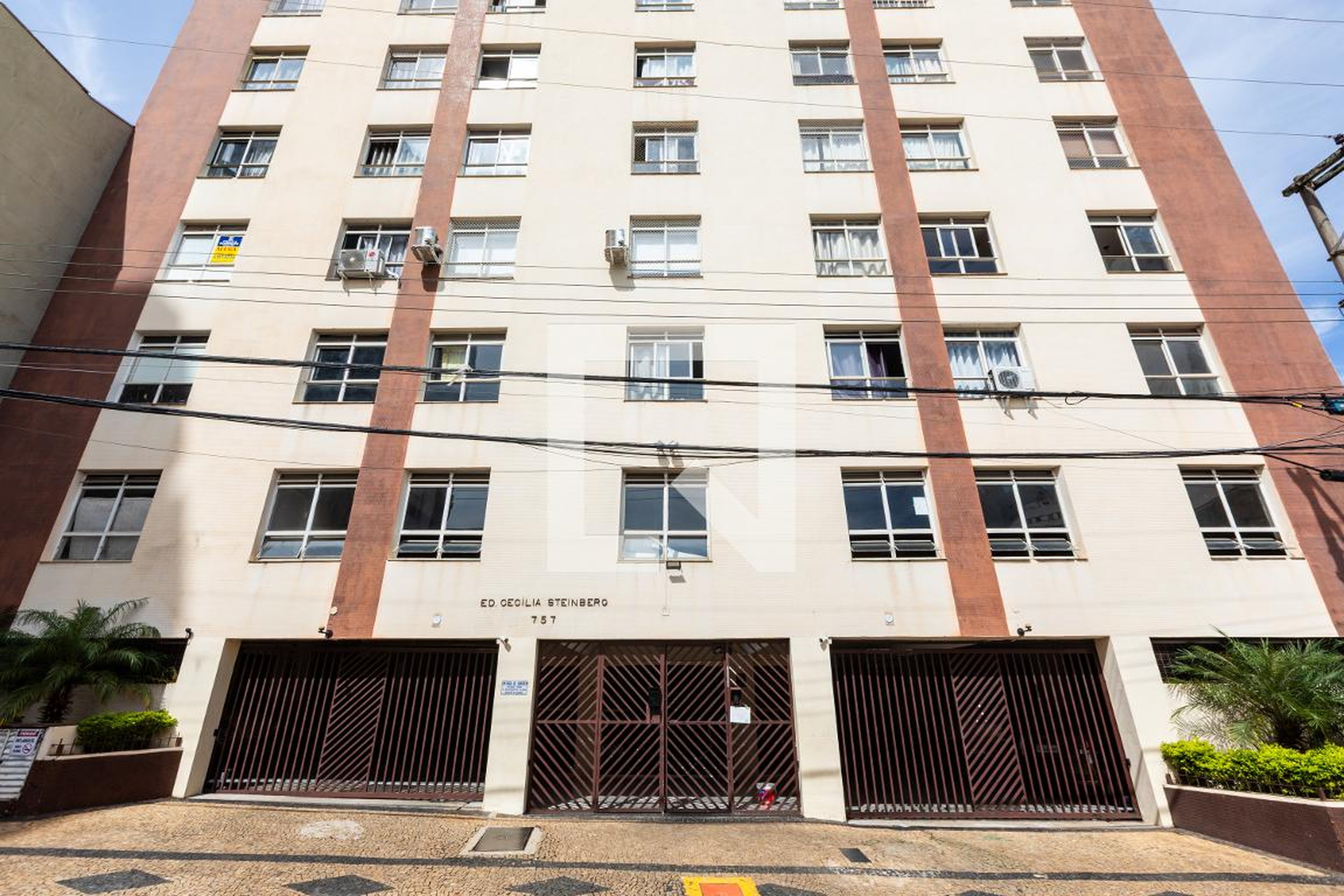 Fachada do Predio Condomínio em Rua Doutor Quirino, 757