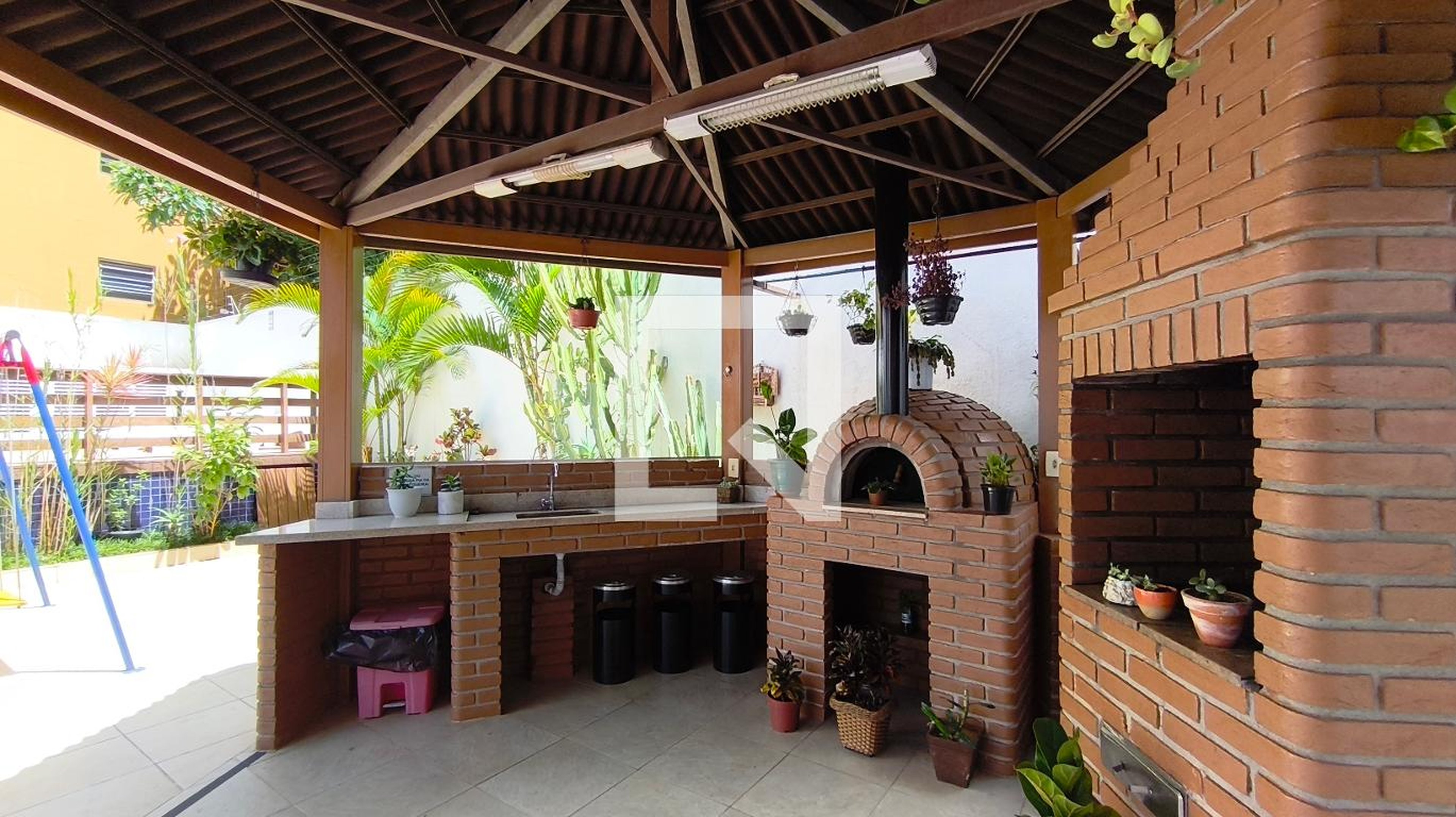 Churrasqueira - Edifício Mariana Hill