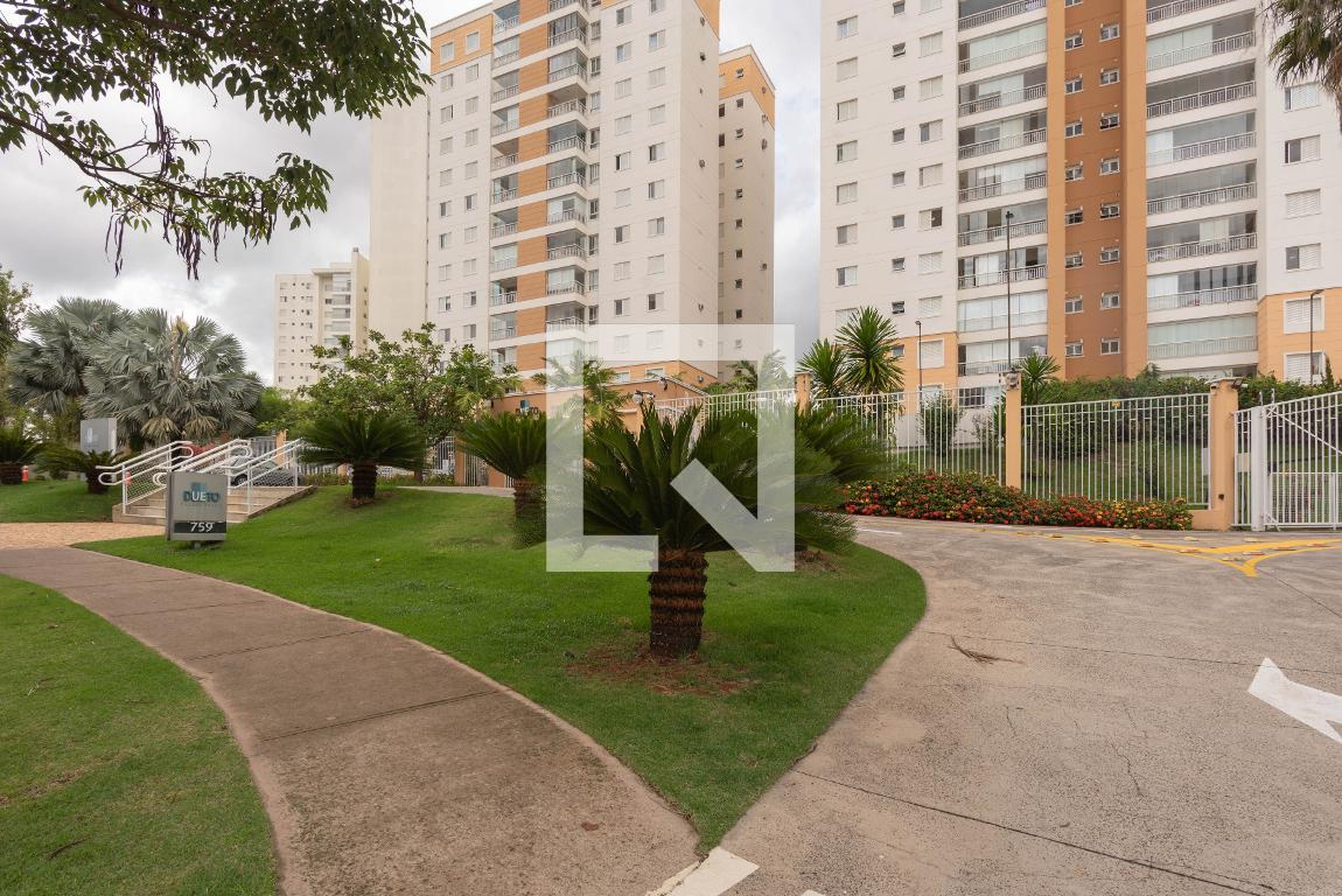 Fachada do Prédio Condomínio Dueto