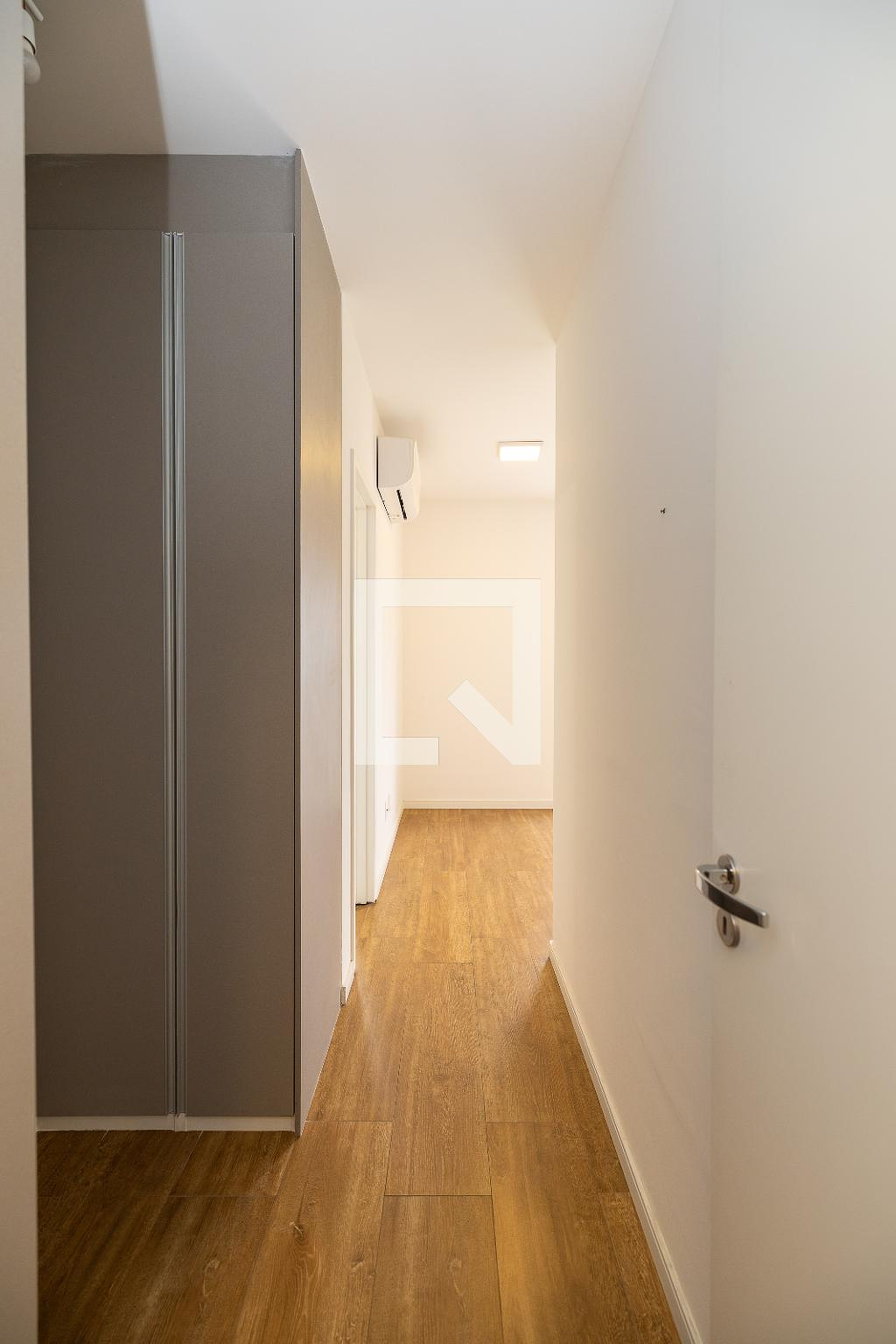 Hall - Bellini Alphaville