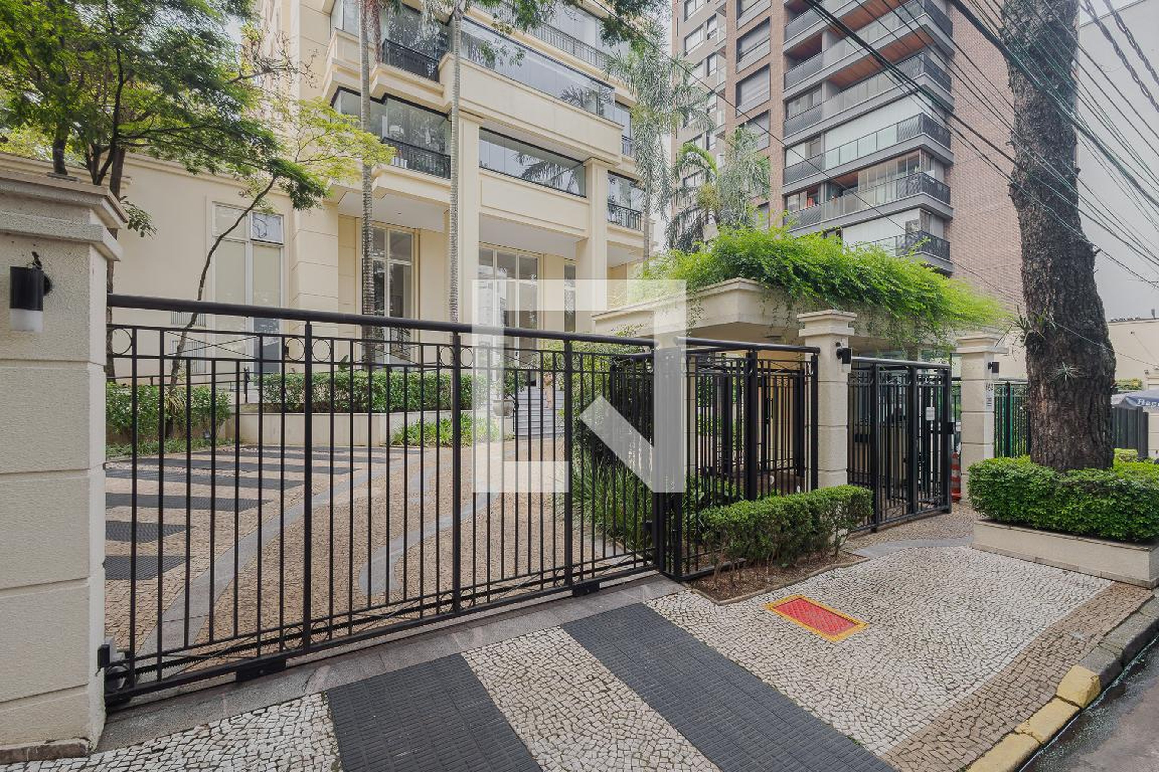 Fachada Condomínio Maison Elizabeth