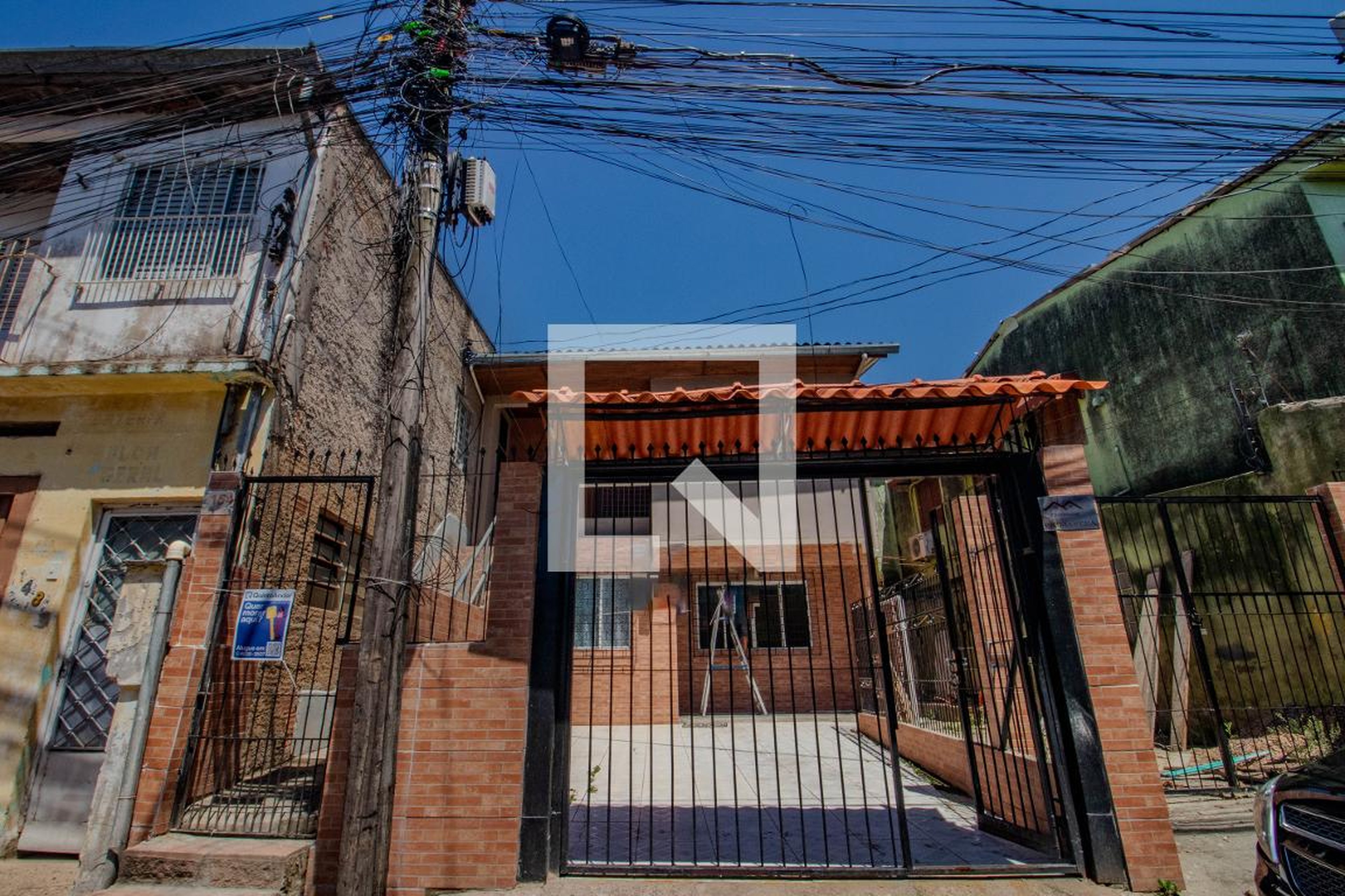 Fachada Condomínio em Rua José Mendes, 154
