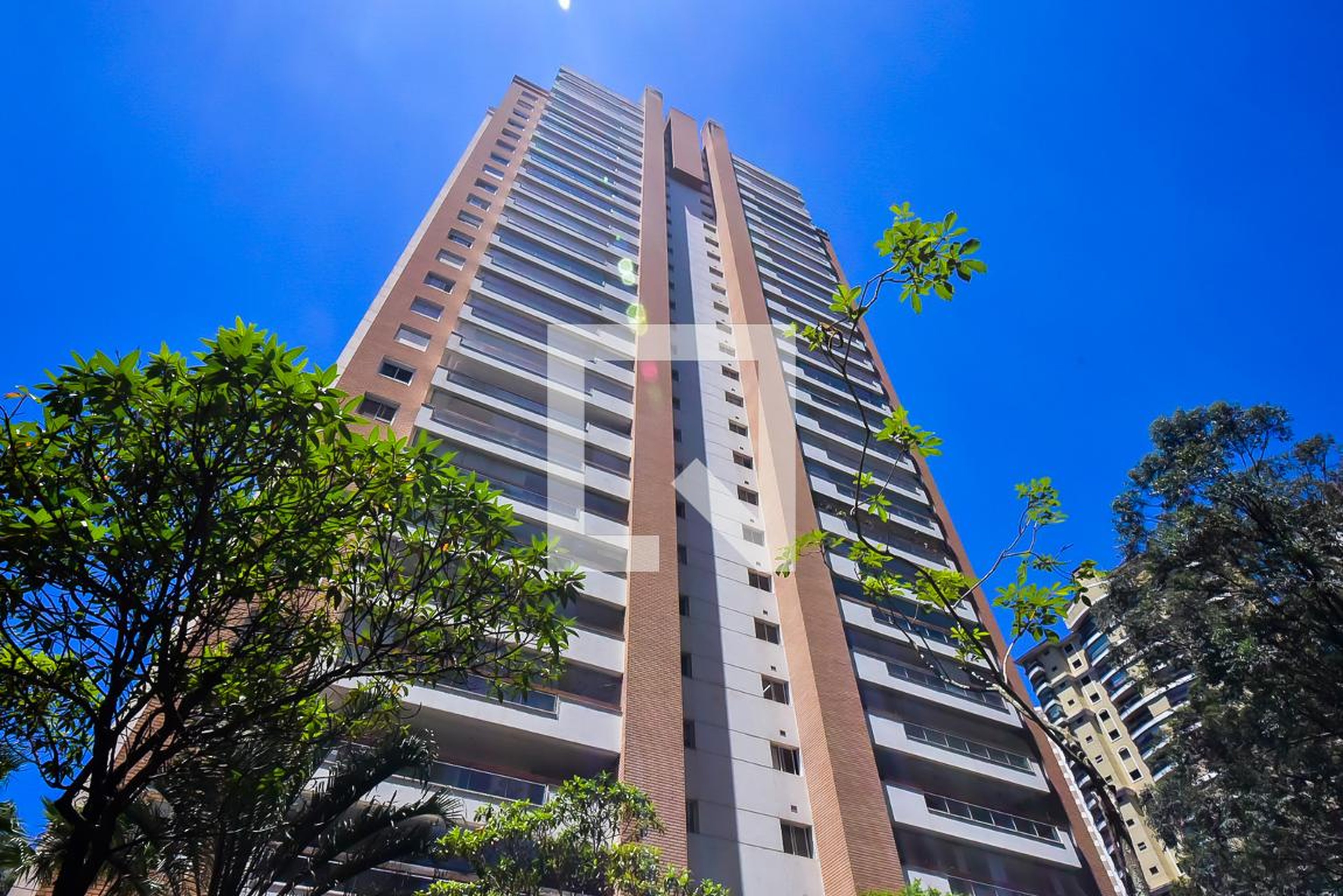 Fachada Condomínio Refugio da Mata