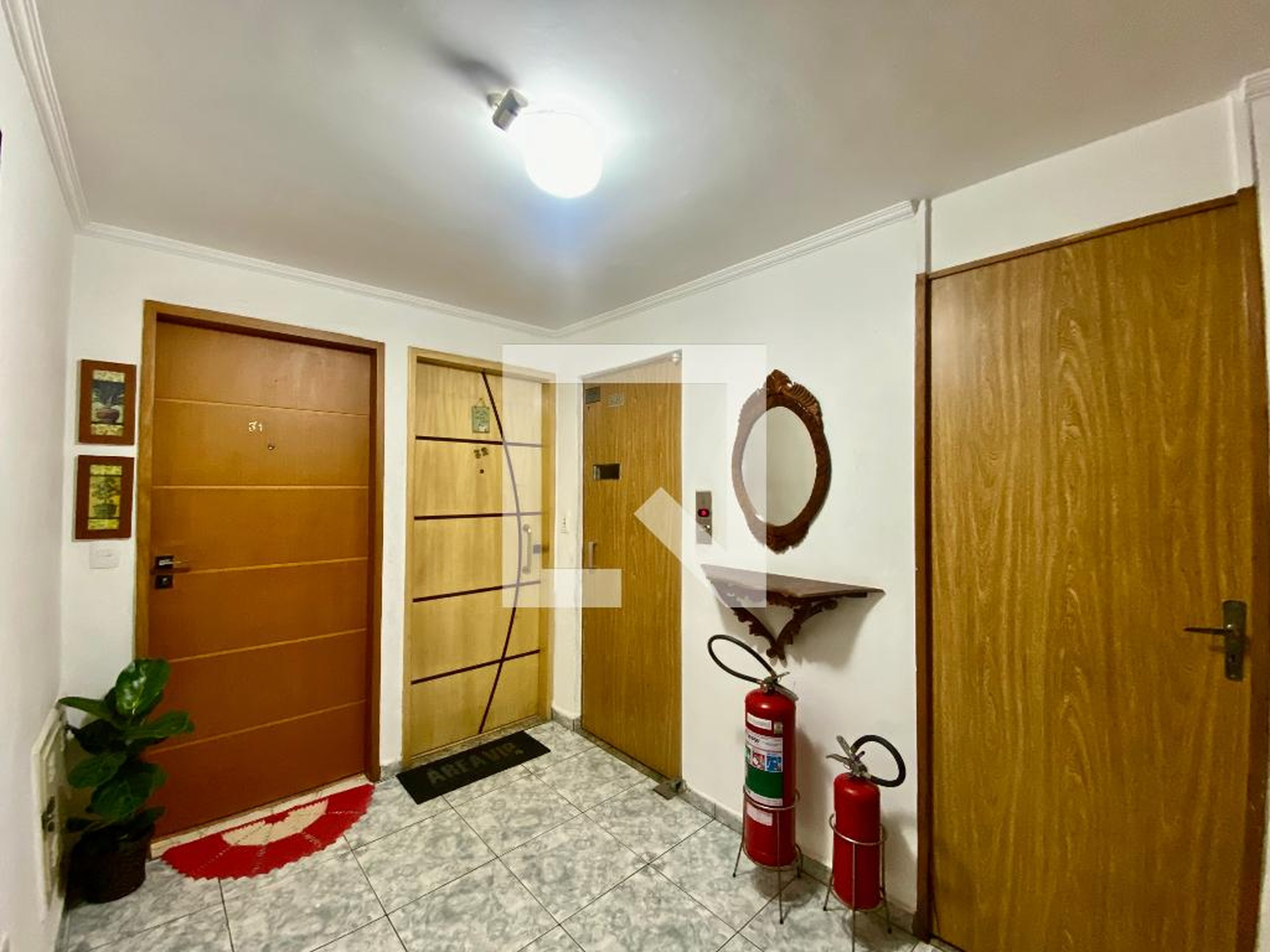 Hall de entrada - Conjunto Habitacional Samambaia 3