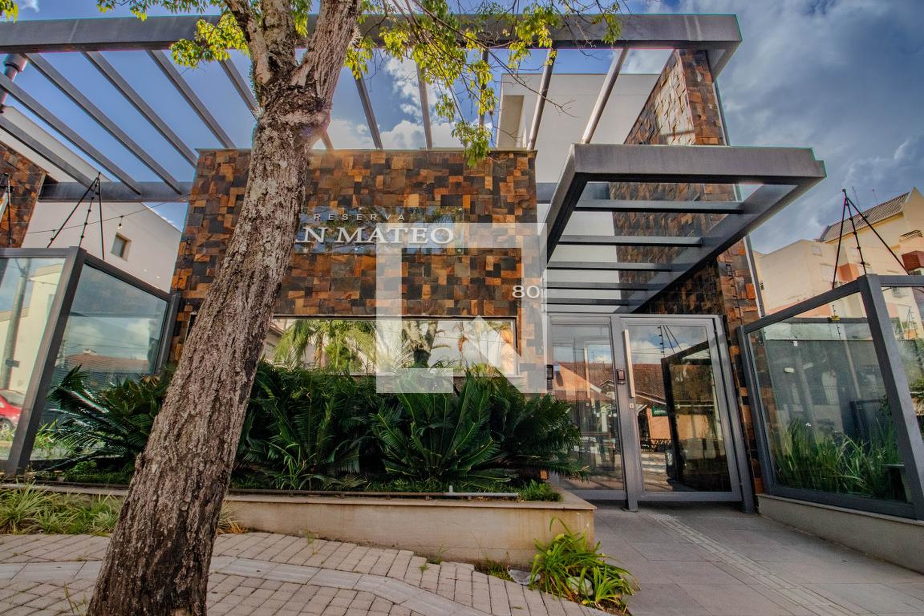 Fachada do Condomínio Condomínio Reserva San Mateo  Construtora GC Engenharia