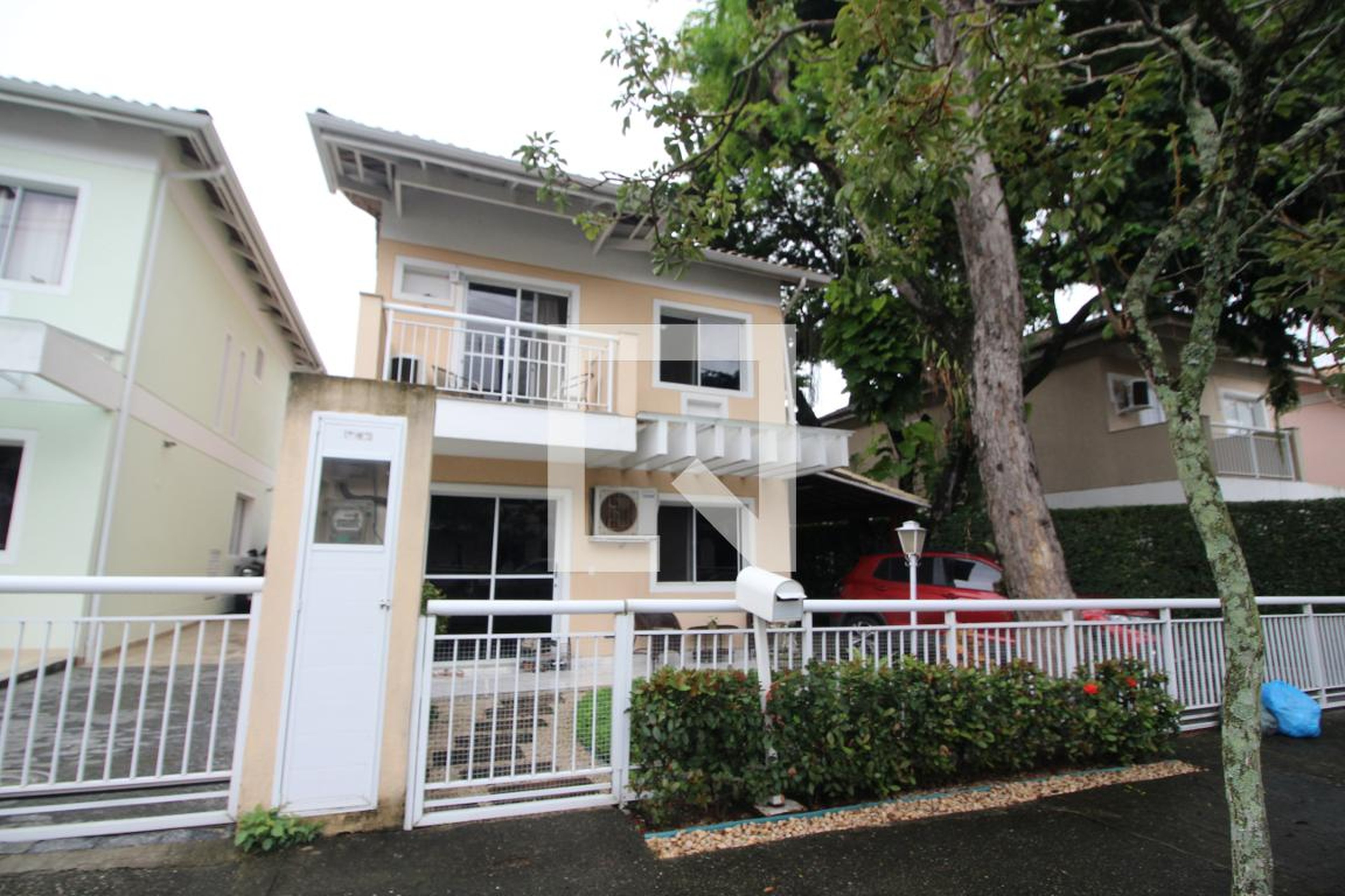 Fachada Condomínio Casas Jardim Residencial