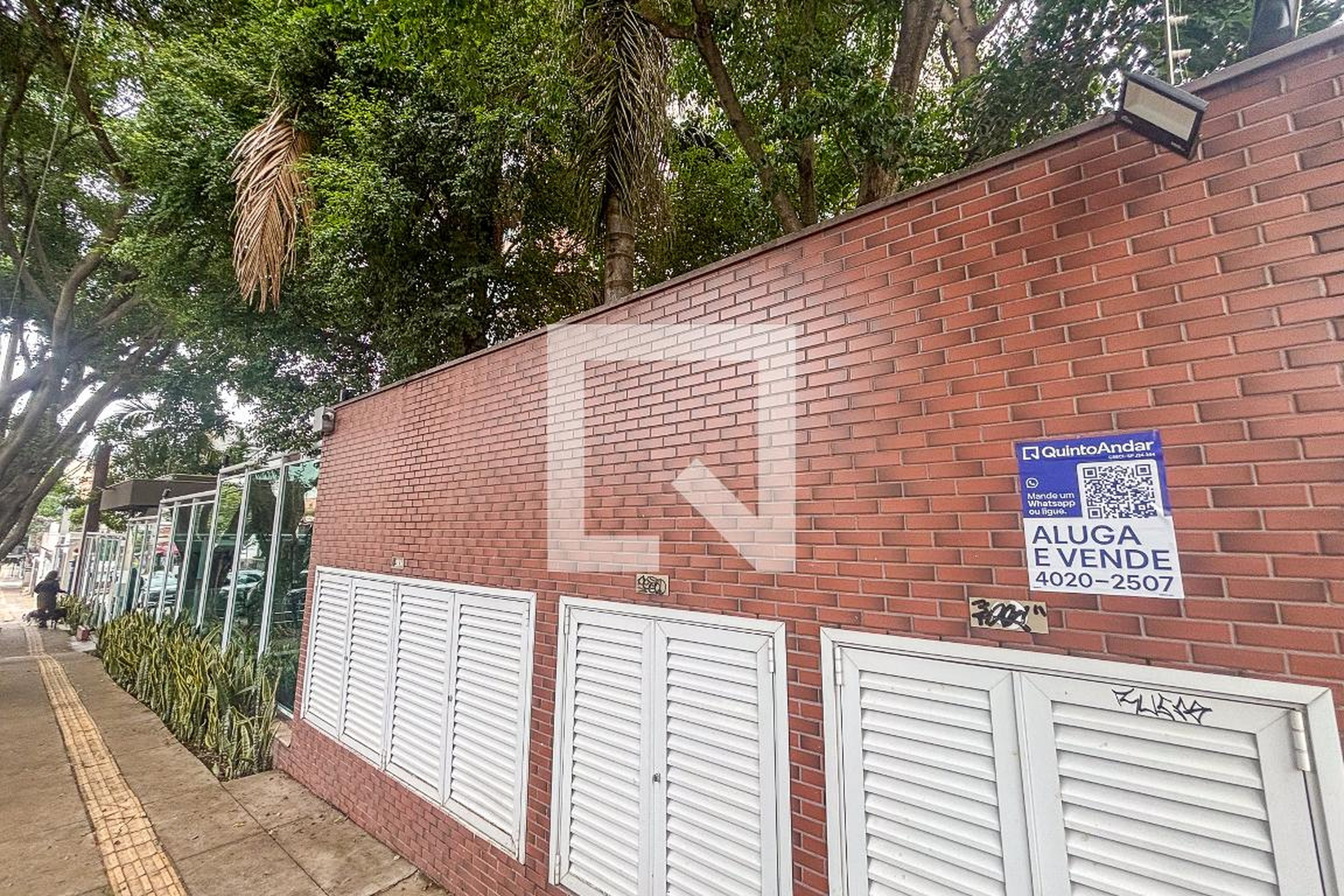 fachada do predio Condomínio Praça Mada