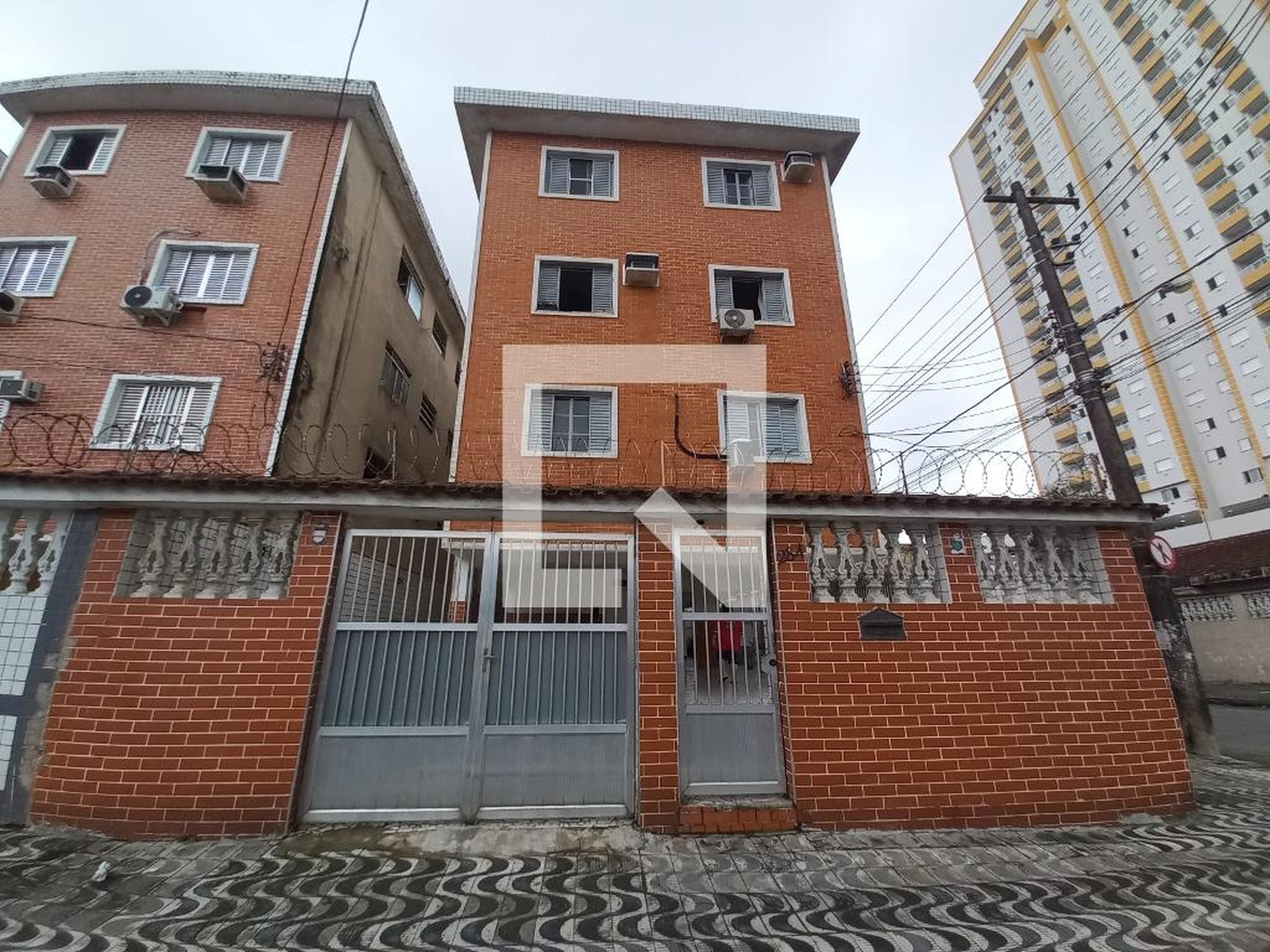 Fachada do Prédio Condomínio Guaimbe