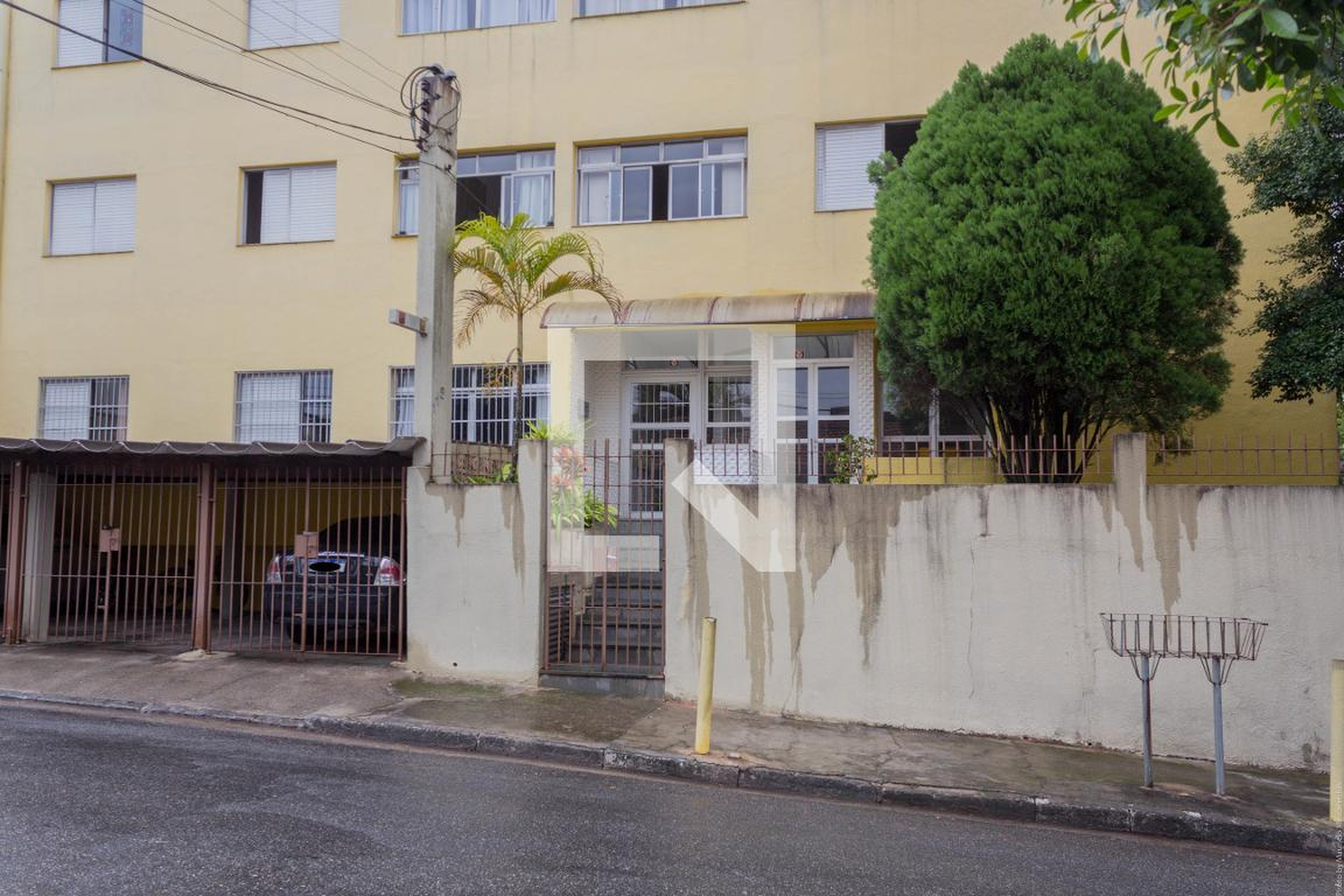 Fachada Condomínio em Rua Margarida Gonçalves, 115