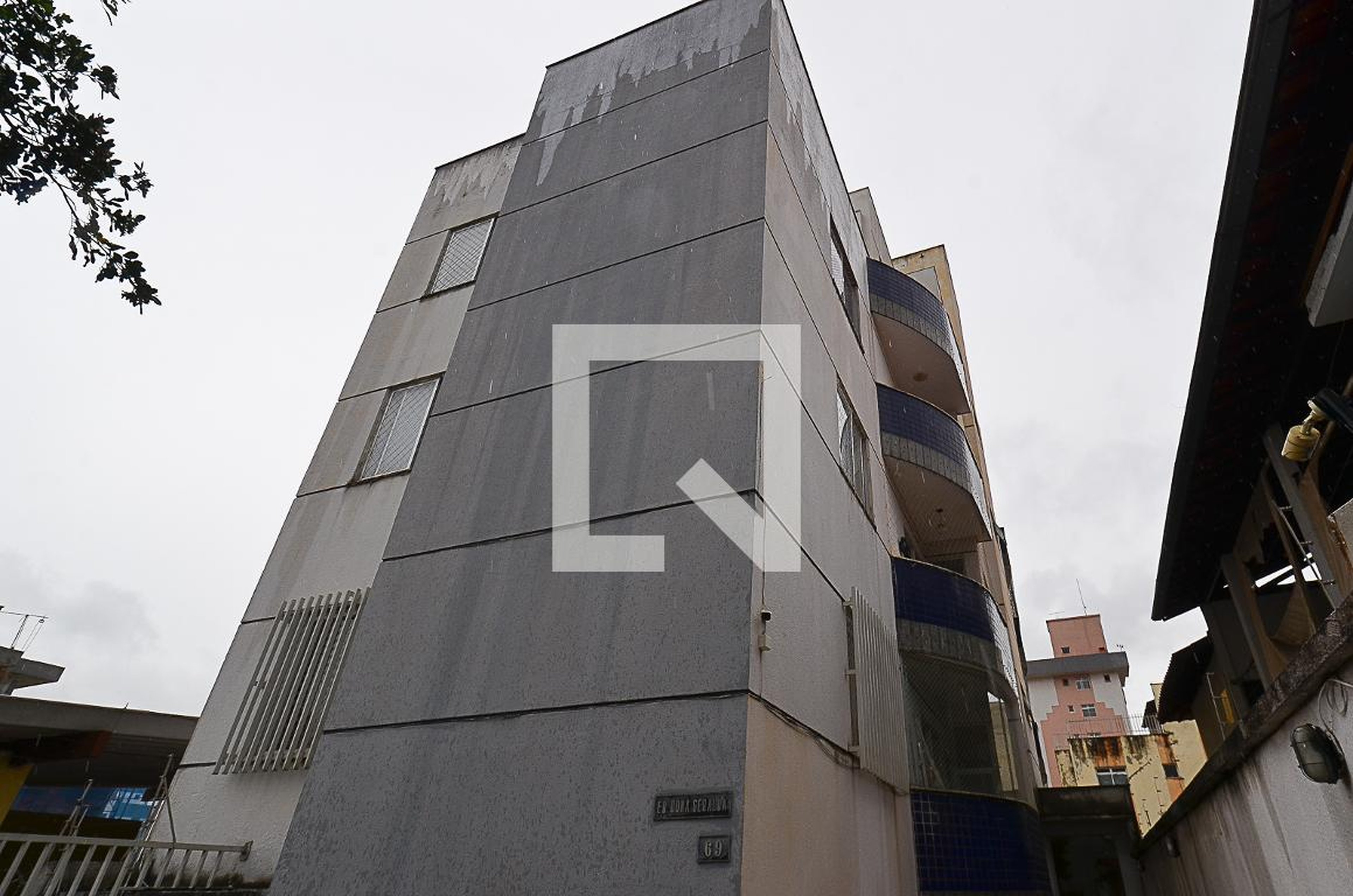 Fachada Condomínio em Rua São Lázaro, 69