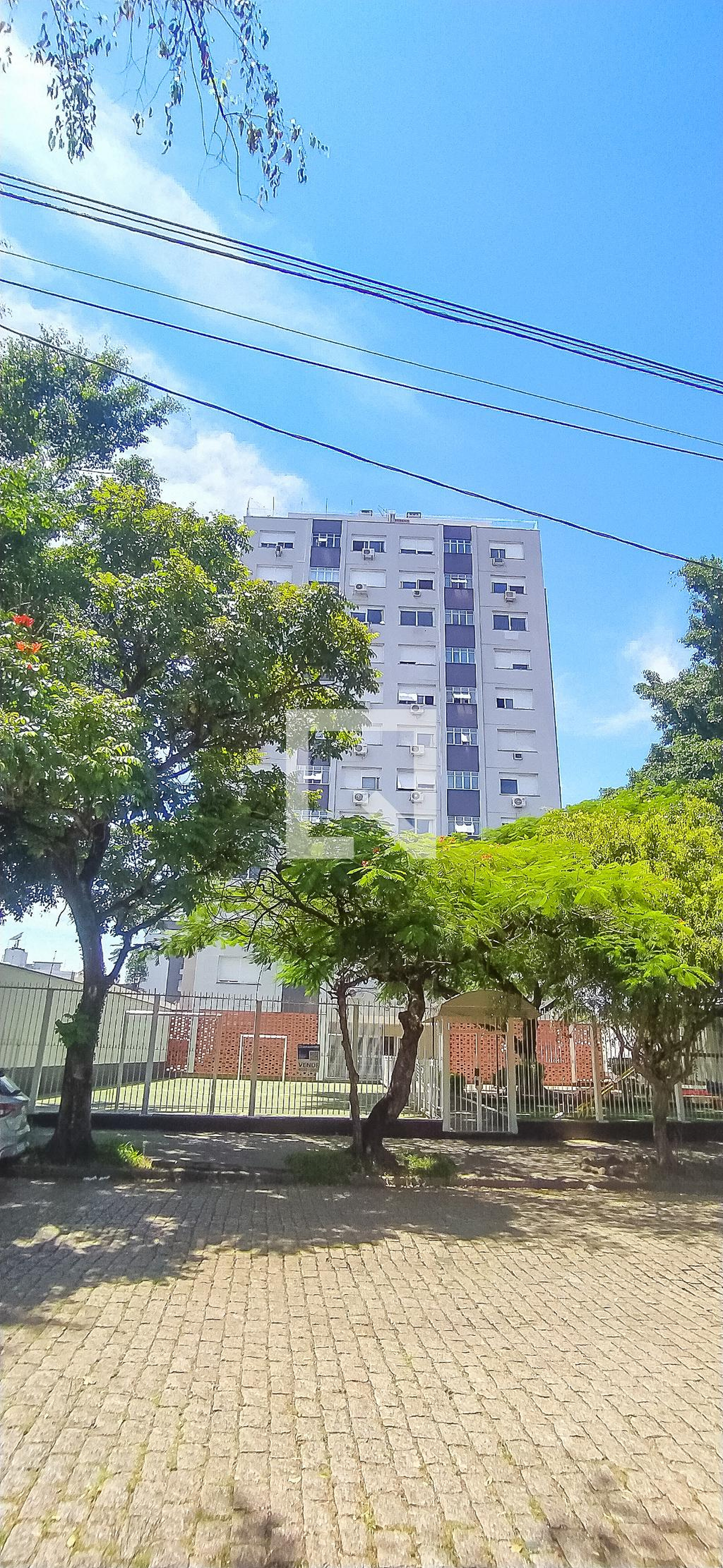 Fachada Condomínio em Avenida Érico Veríssimo, 411