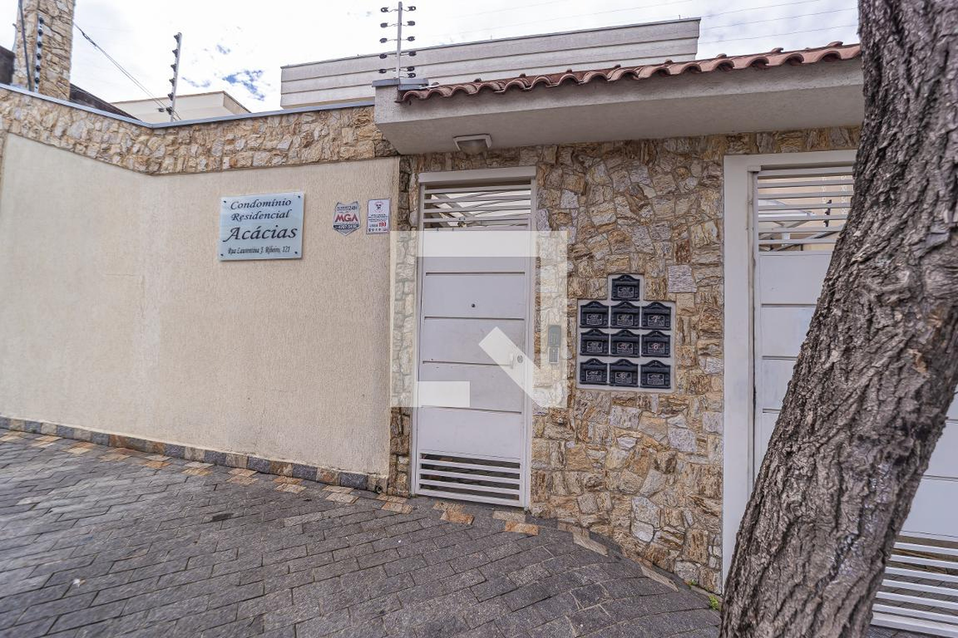 Fachada Residencial Acácias