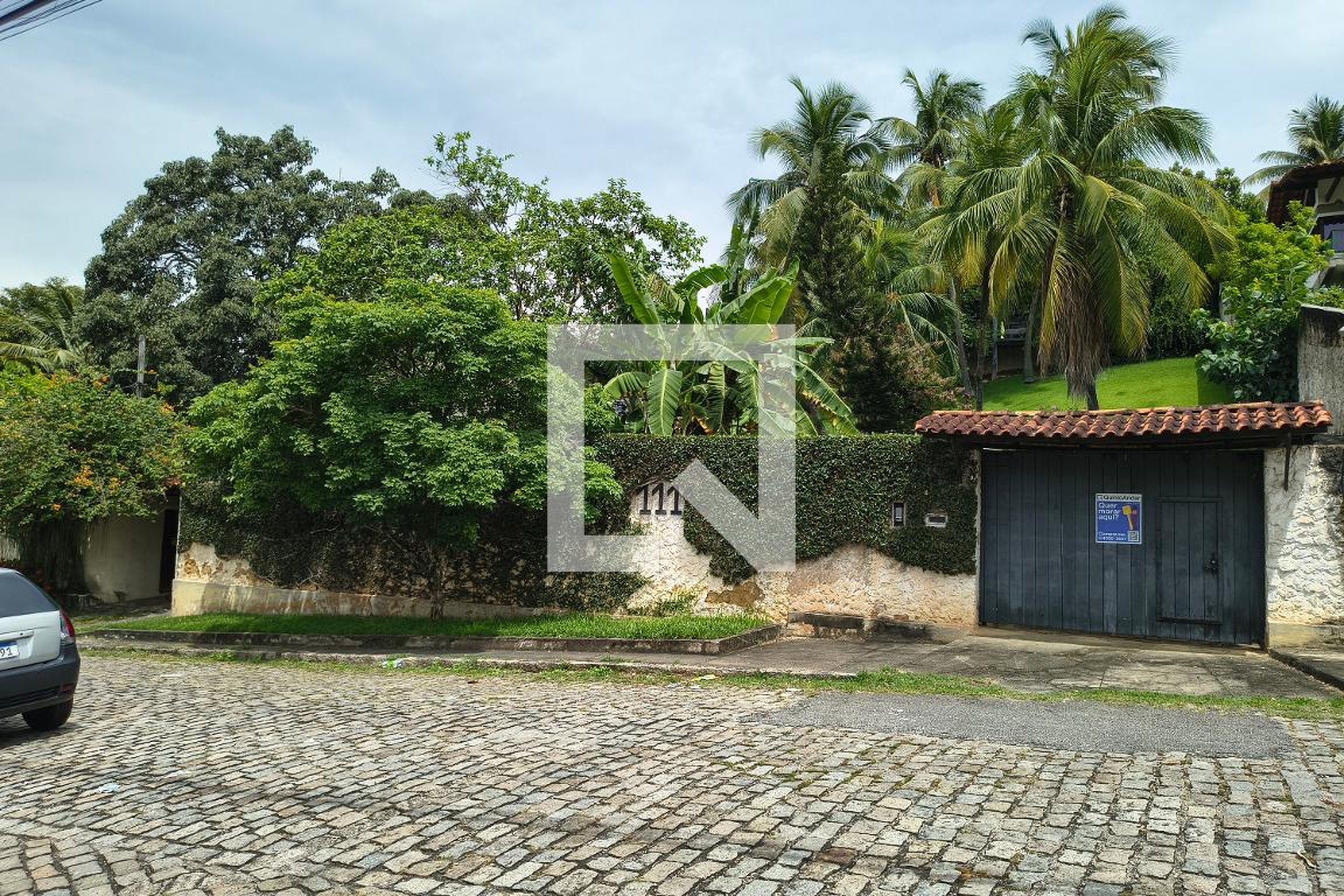 Fachada Condomínio em Rua Sao Zeno, 111