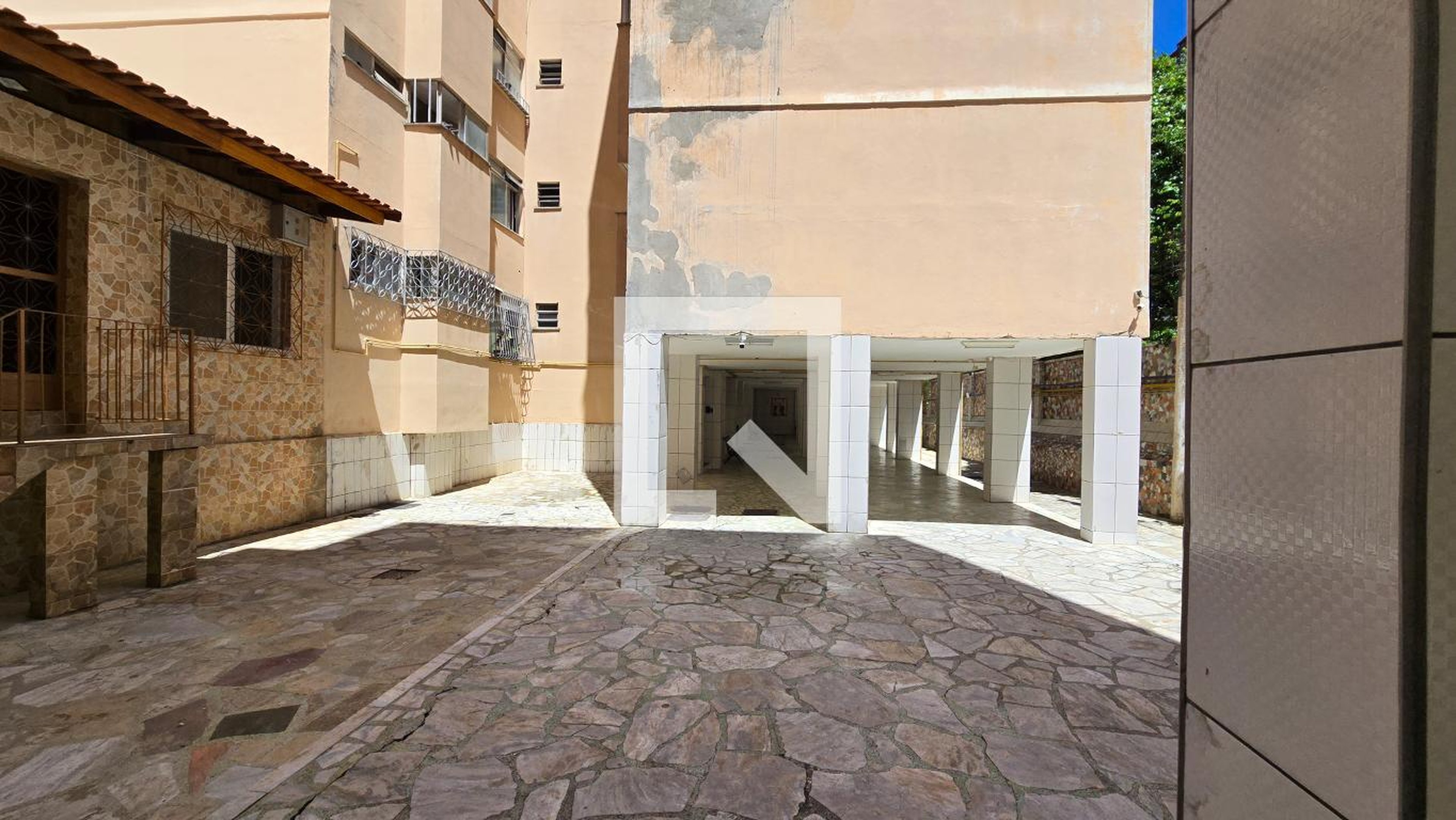 Área comum - Principe Eduardo