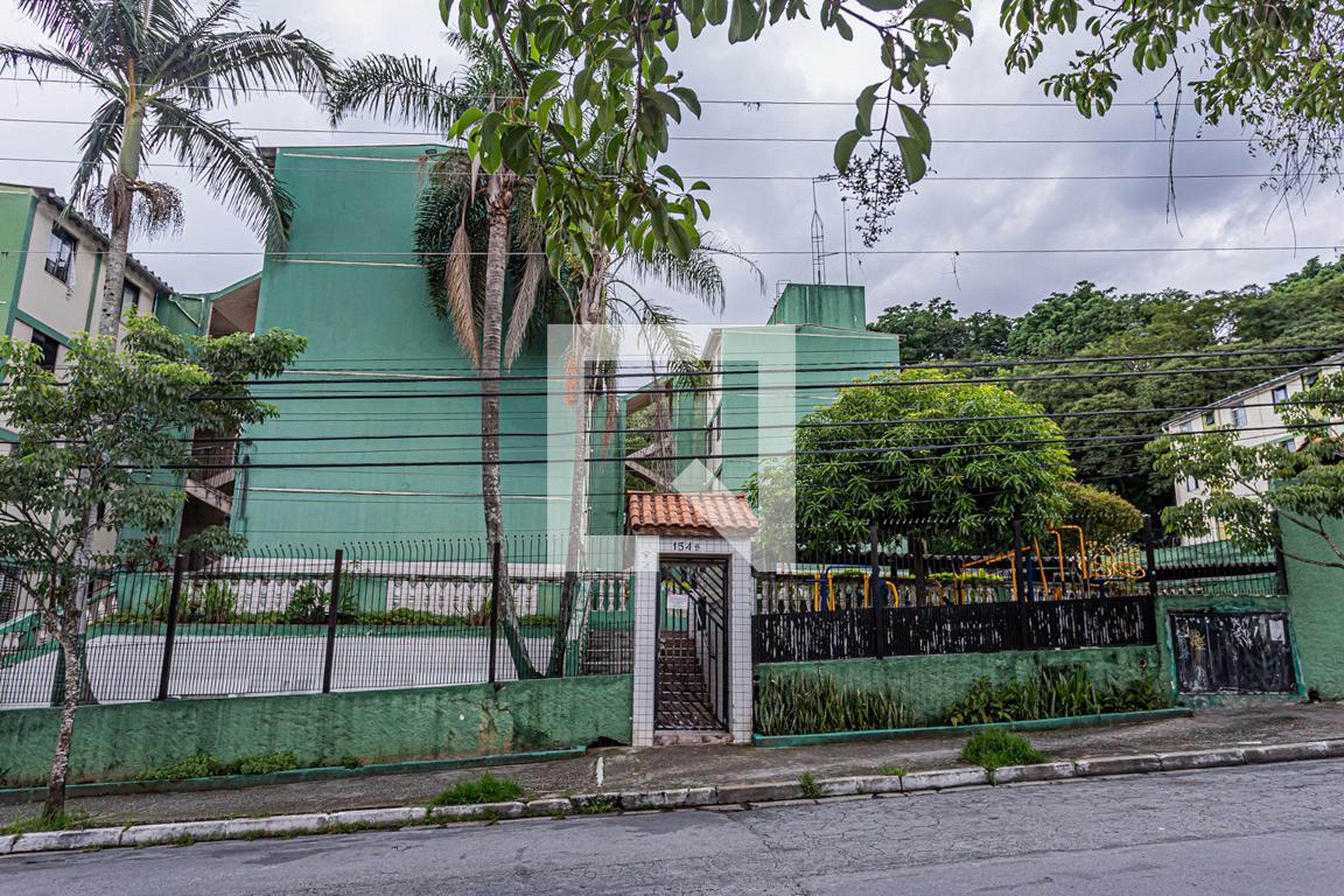 Fachada Condomínio em Rua Dom Aquino, 154