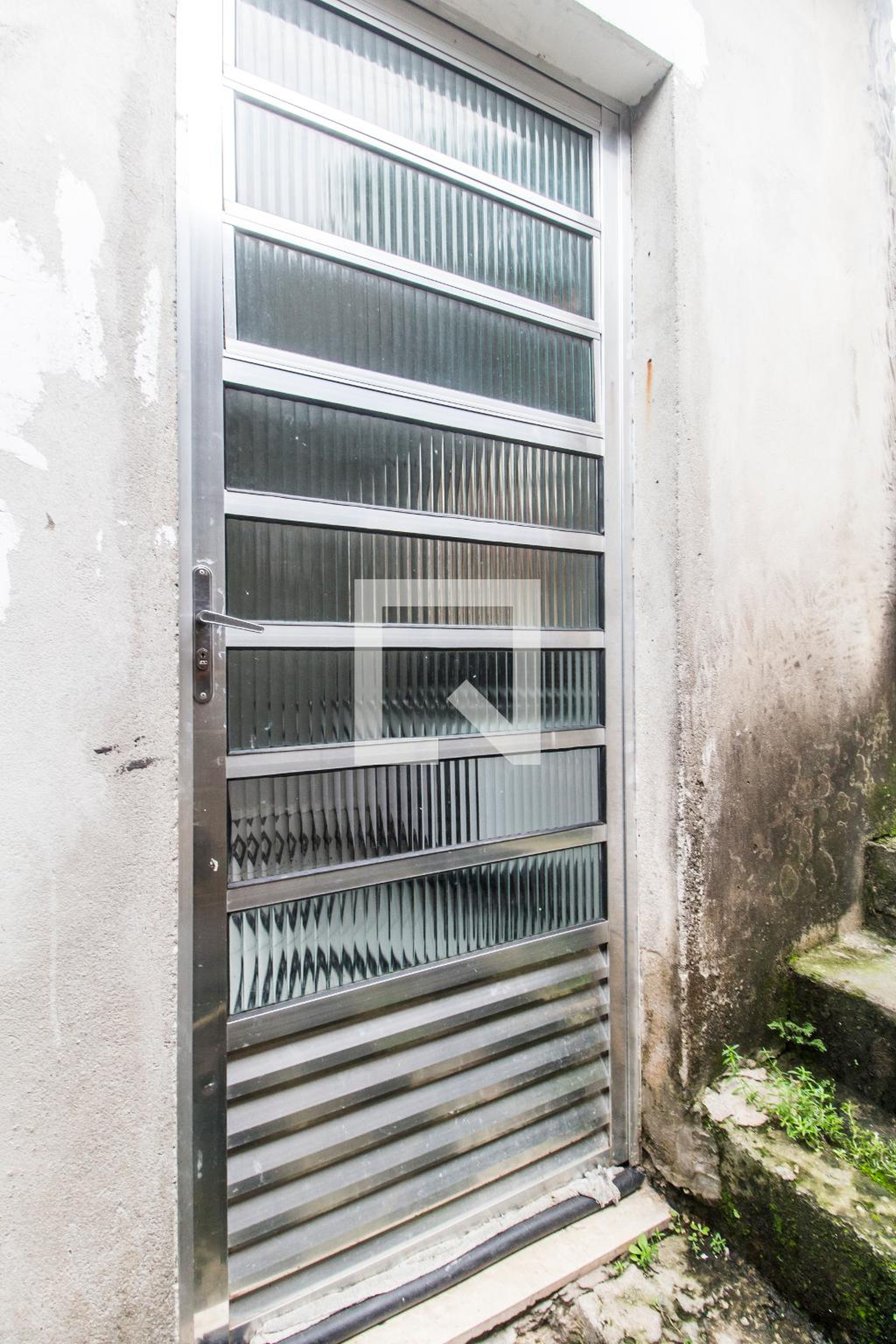 Entrada Condomínio em Rua Salomão, 39