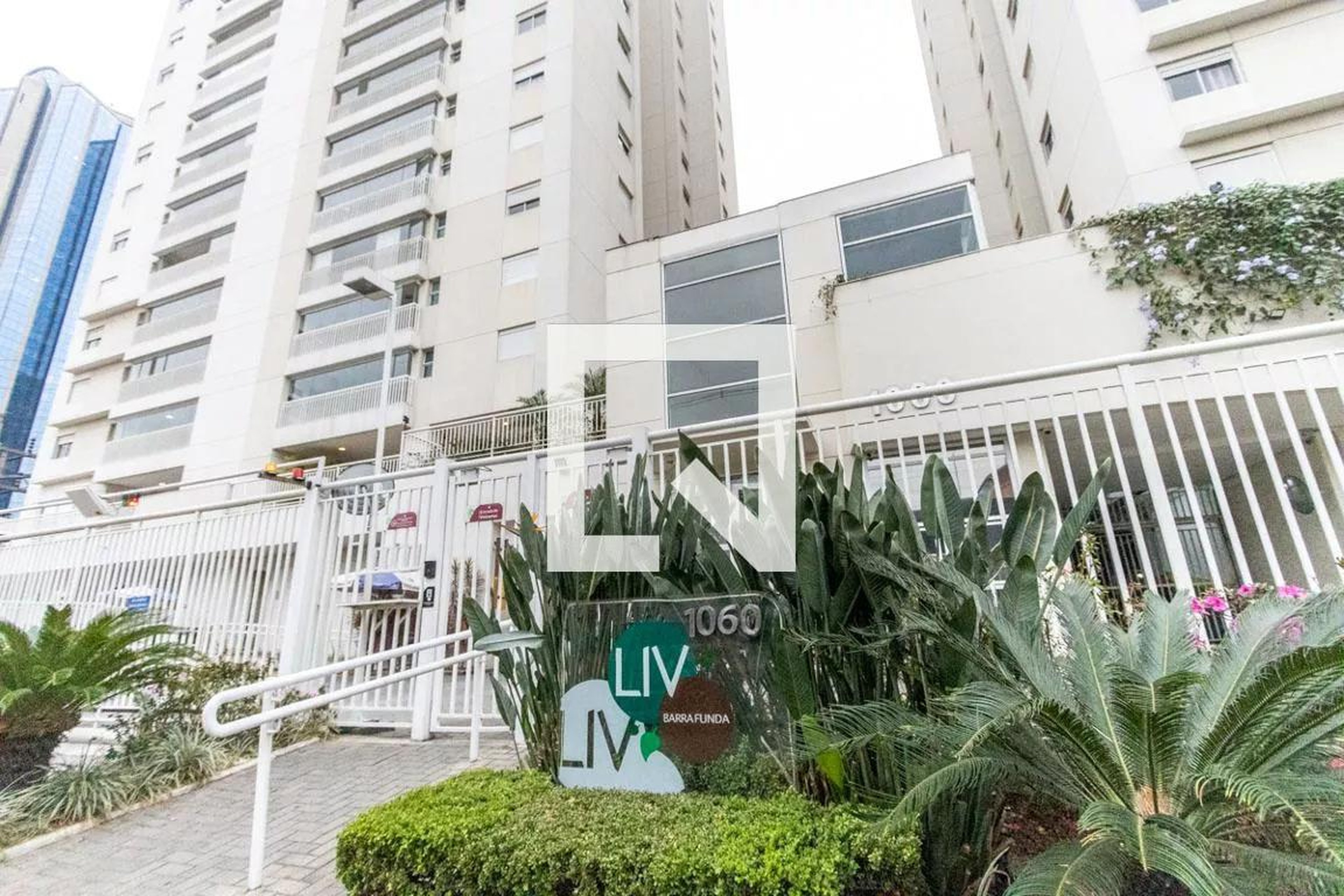 Fachada do Condomínio Condomínio Liv Barra Funda