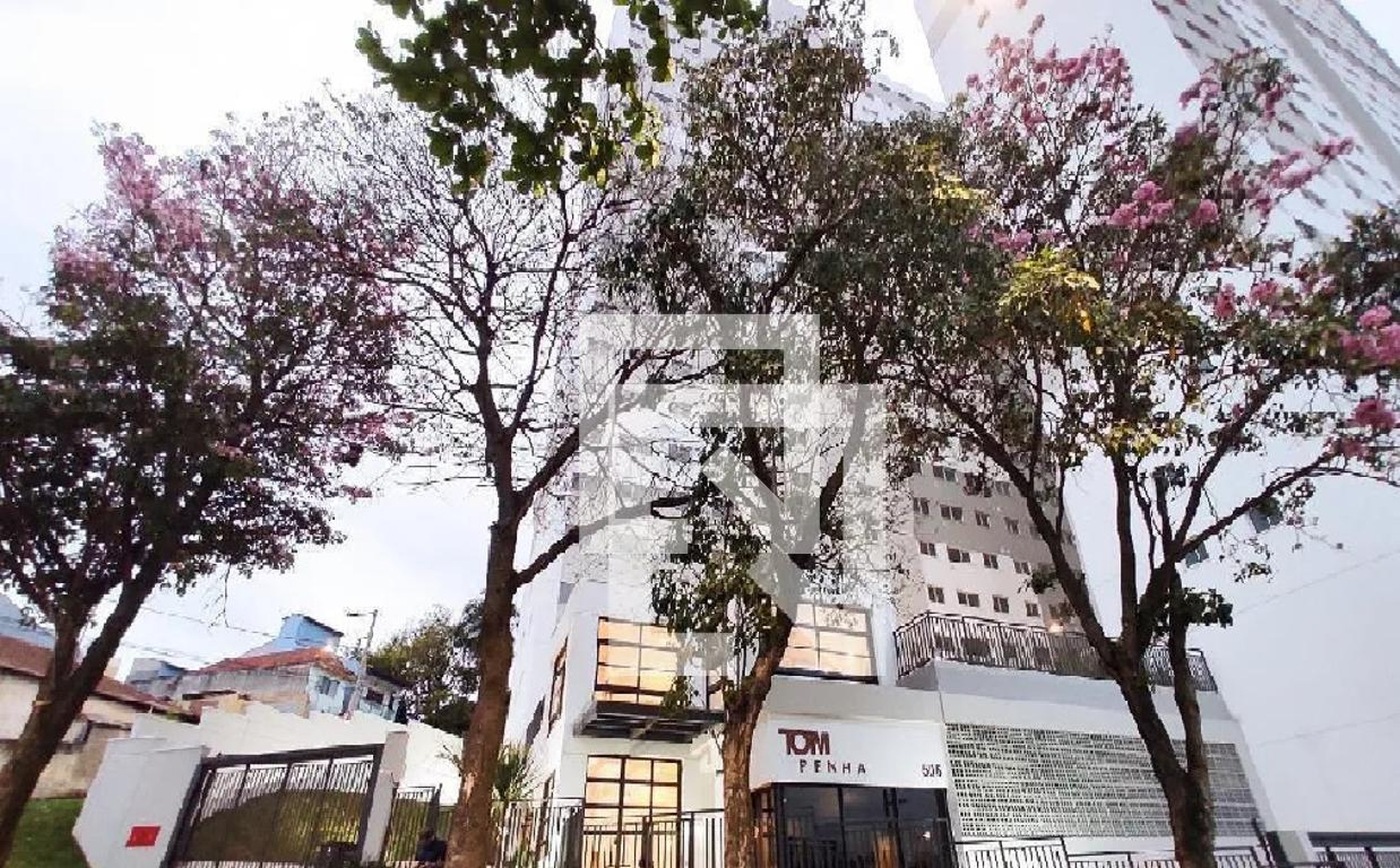 Fachada Condomínio Tom Penha