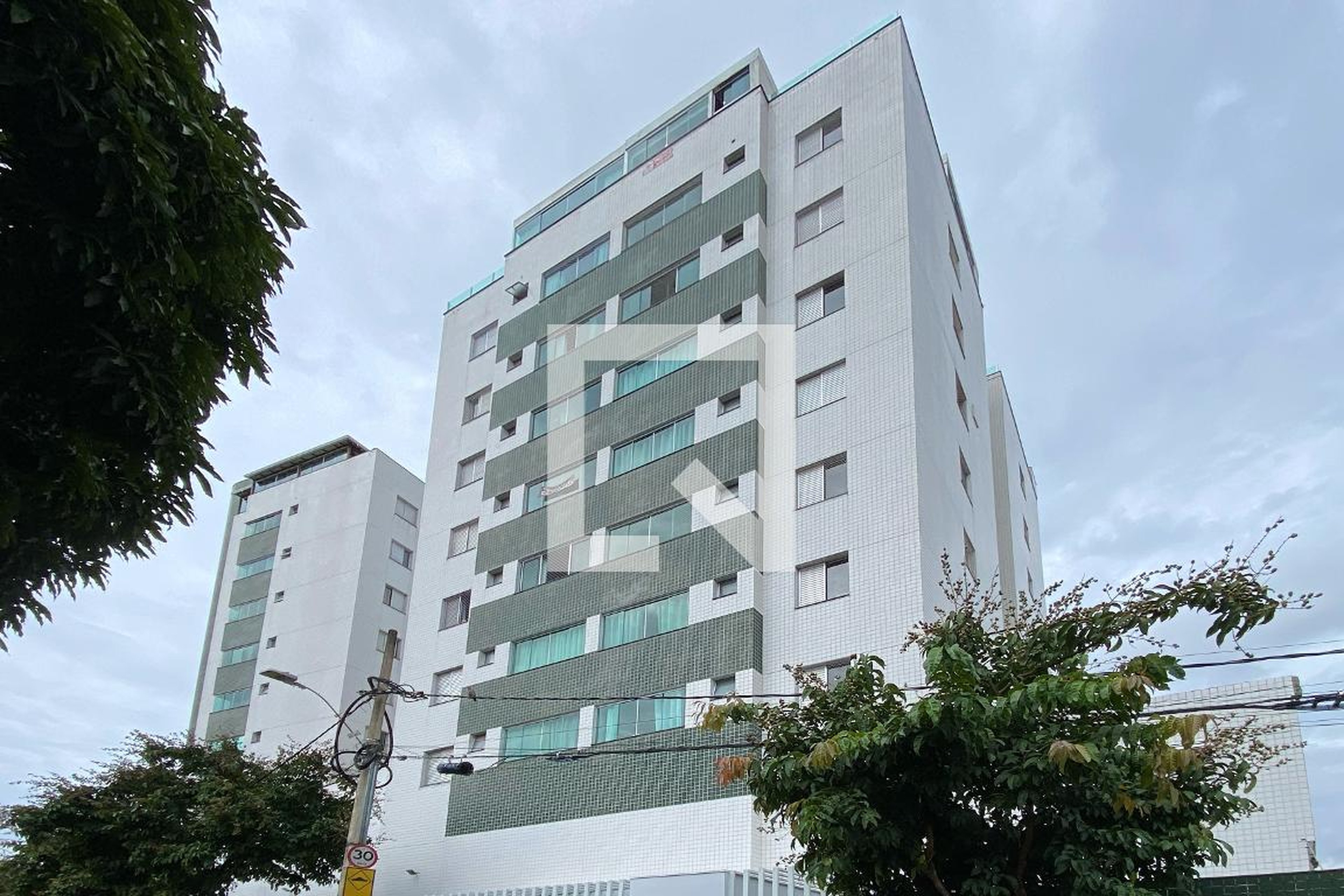 Fachada Edifício Jardim das Torres