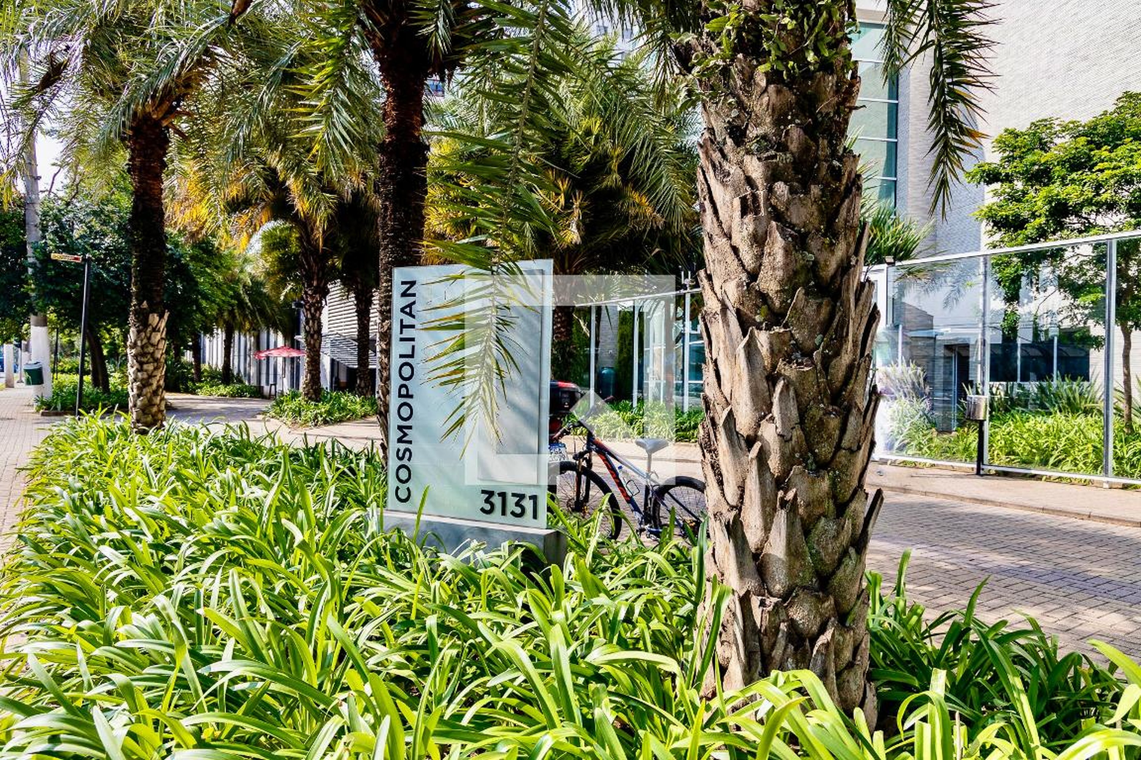 Fachada Condomínio Cosmopolitan High Garden