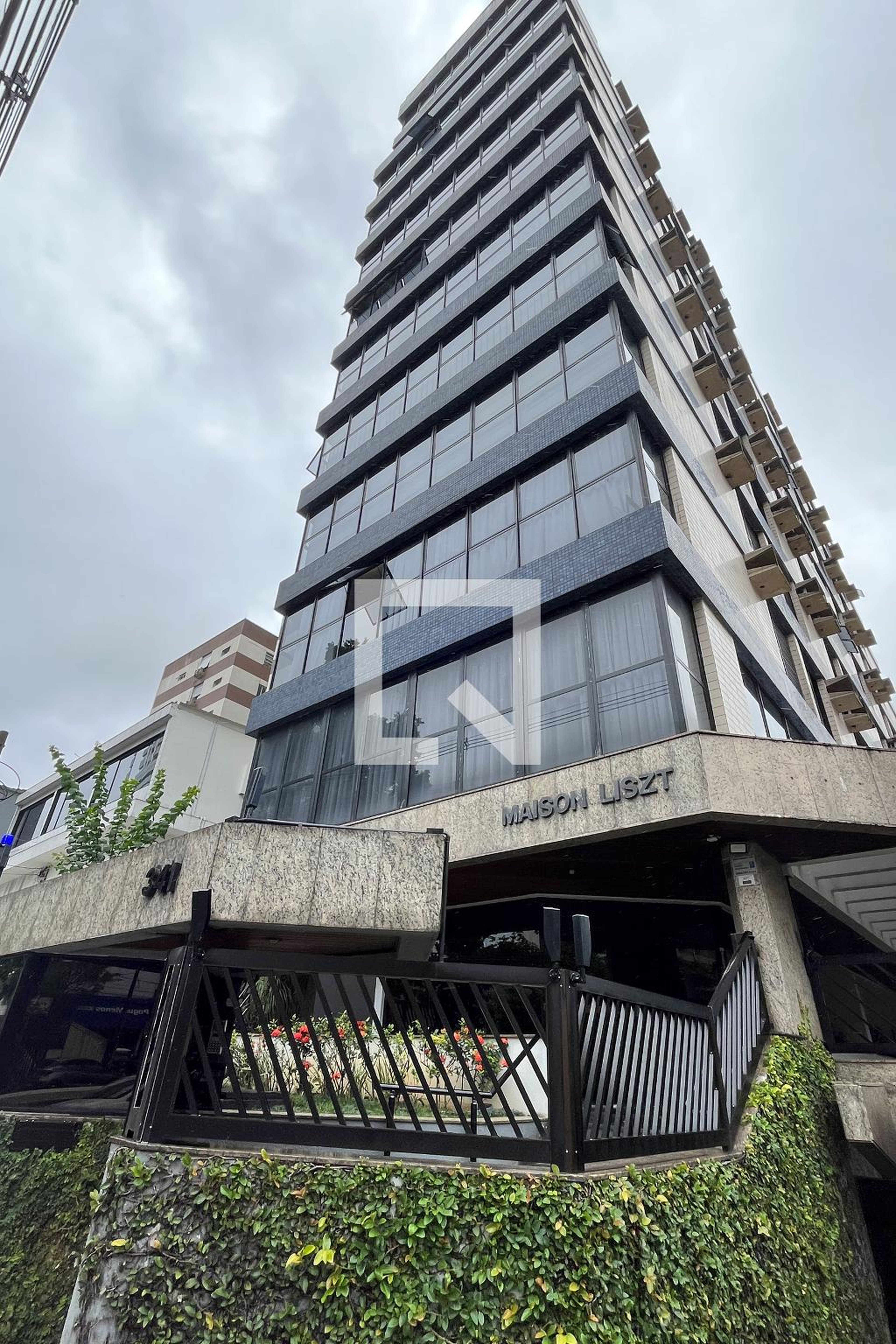 Fachada Condomínio Maison Liszt
