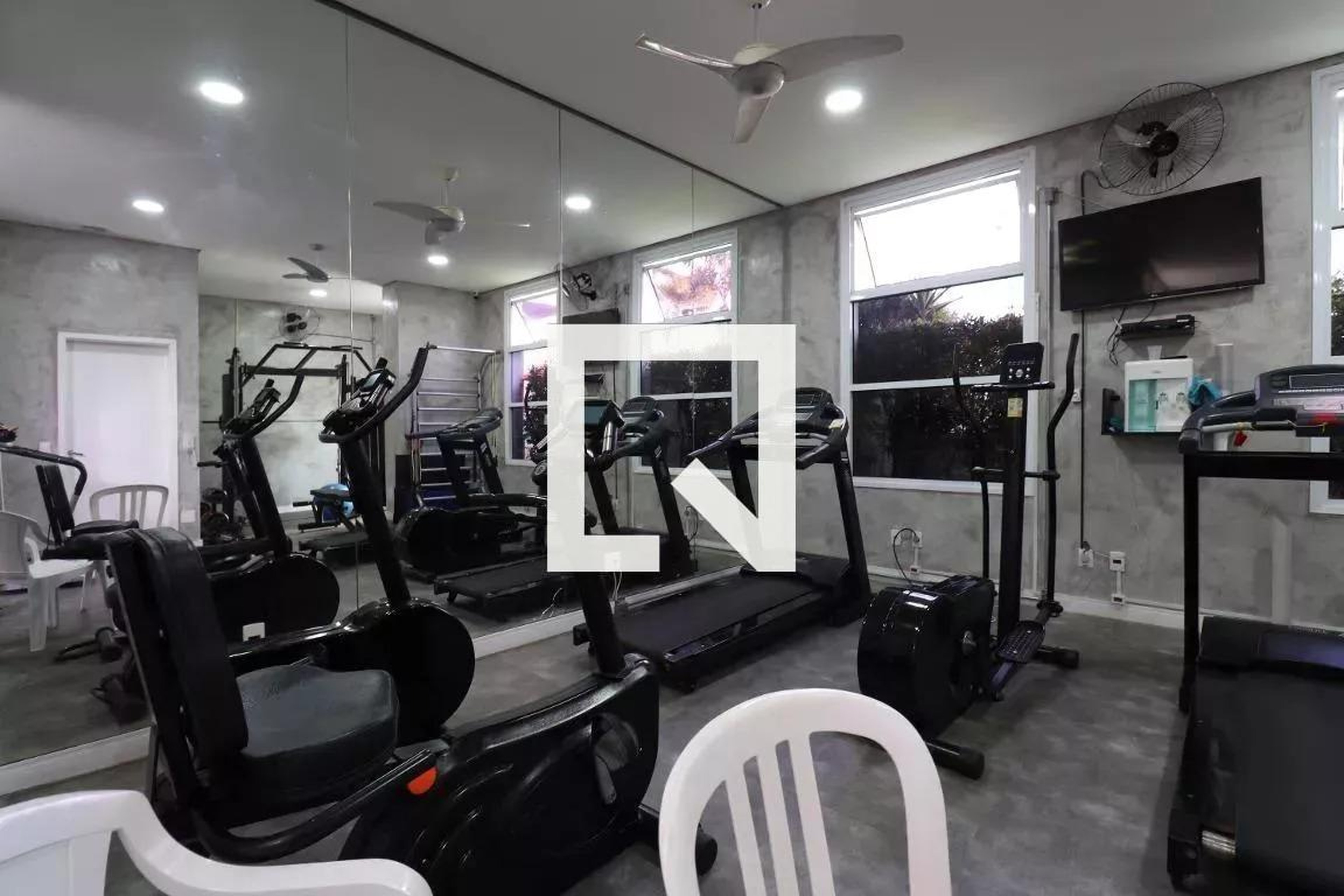 Academia - Dreams Vila Romana