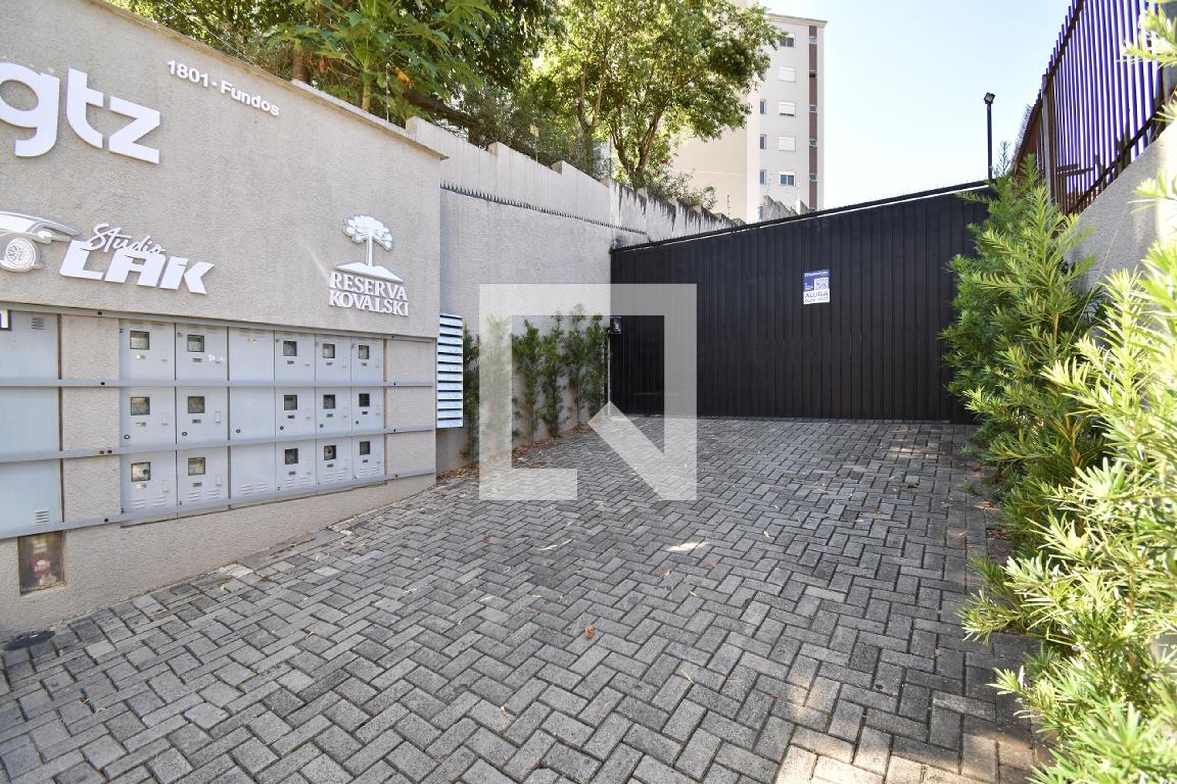Fachada Condomínio em Rua Monsenhor Ivo Zanlorenzi, 1801