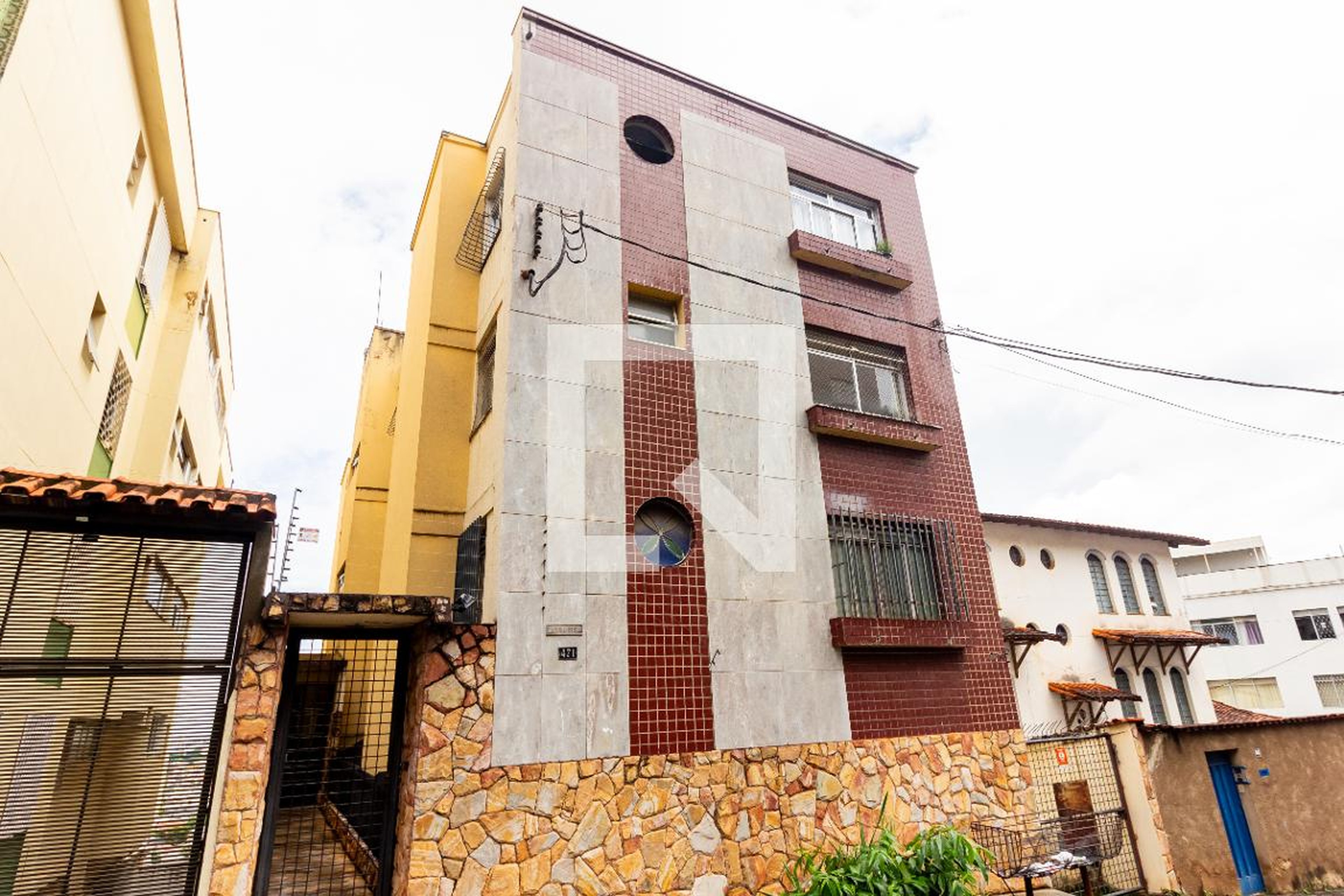 Fachada do Prédio Condomínio em Rua Alberto Bressane, 471