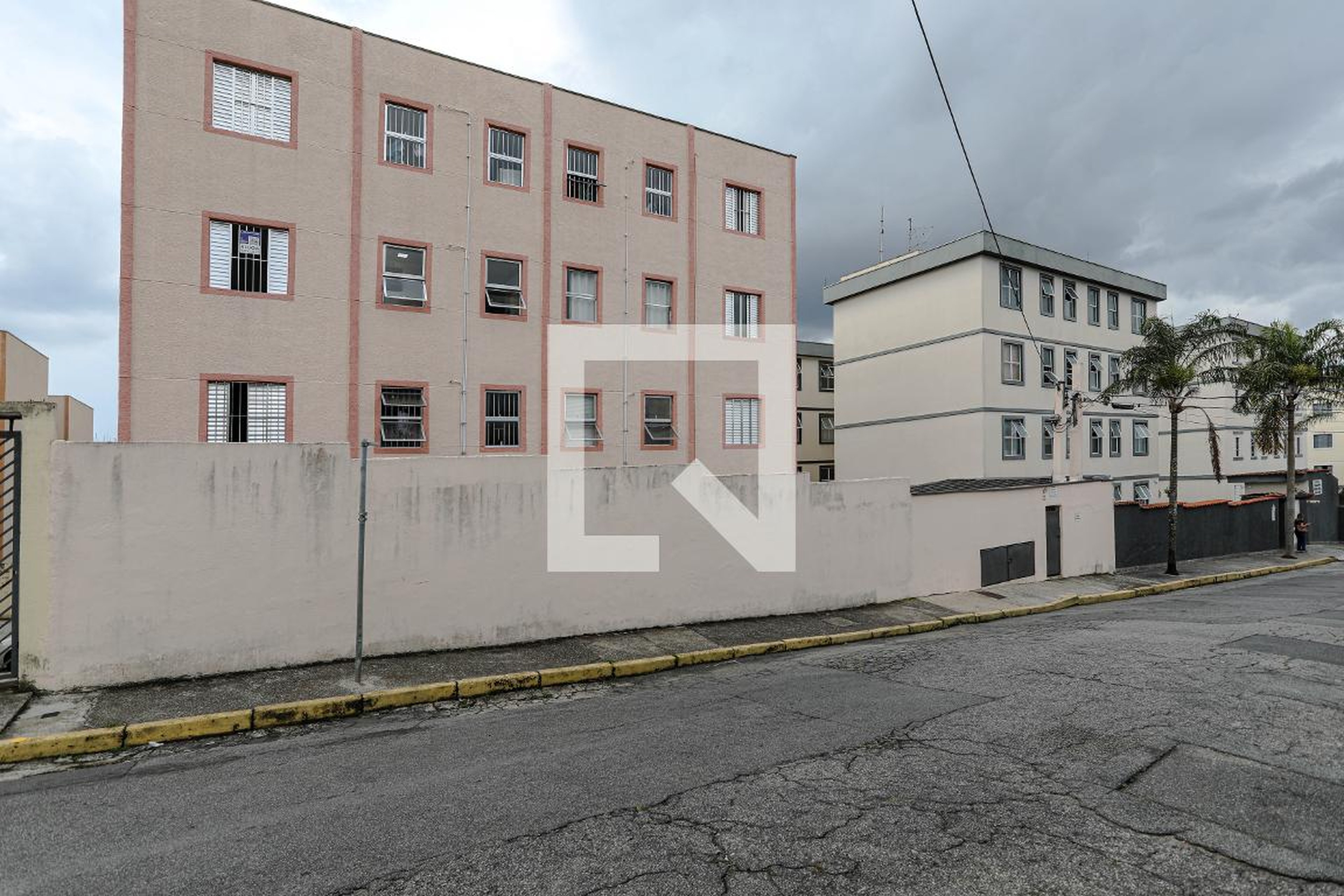 Fachada Condomínio em Rua São João, 23