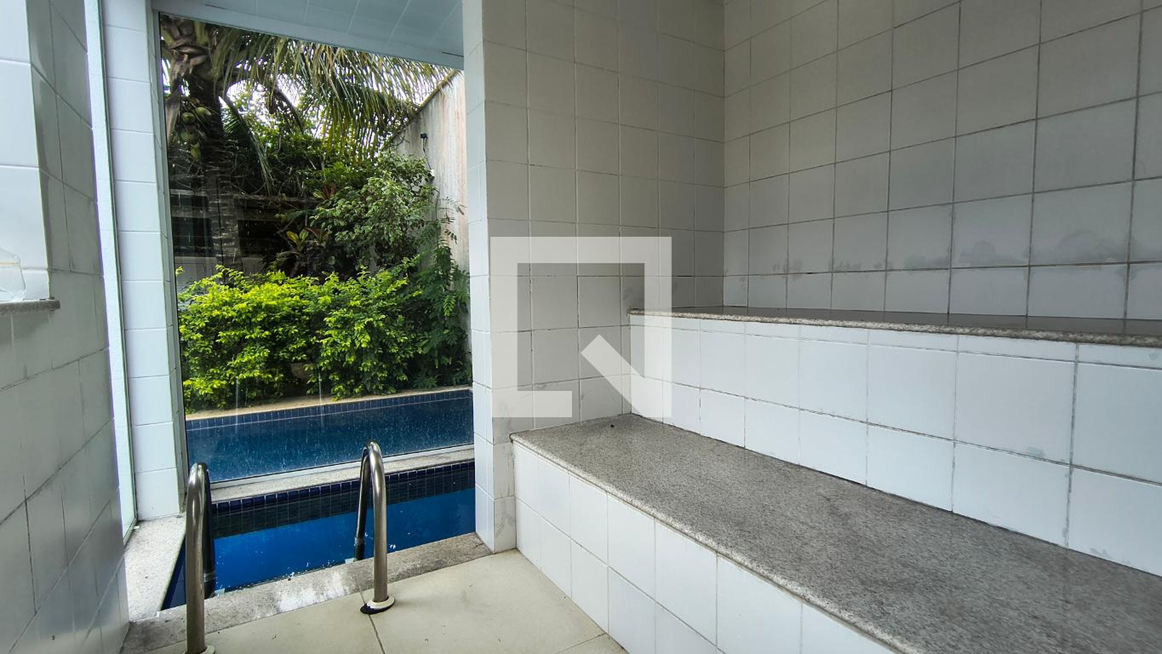 Sauna Condomínio em Rua Doutor Crespo, 174