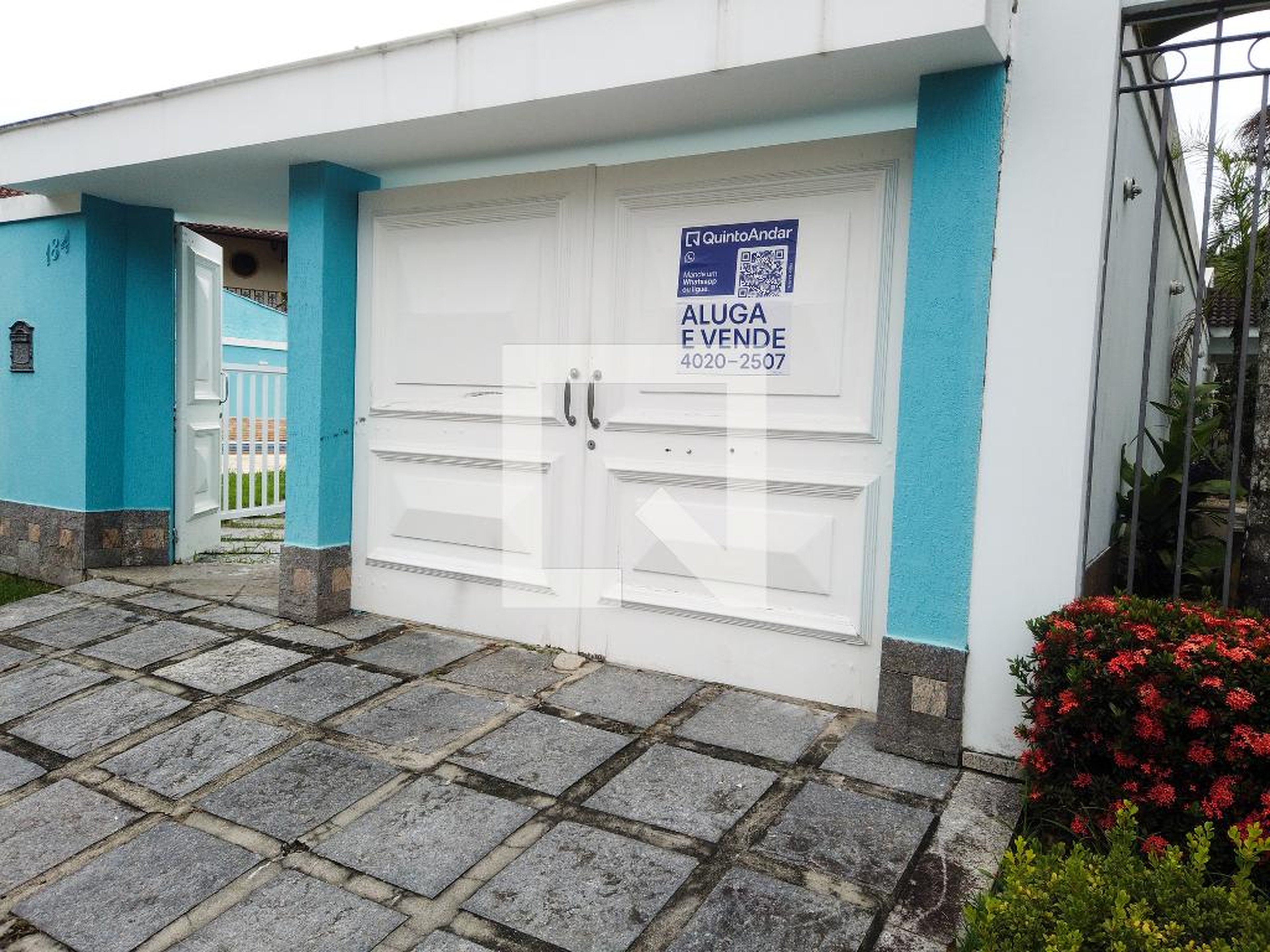 Fachada Condomínio em Rua Padre Agostinho Mendicute, 184