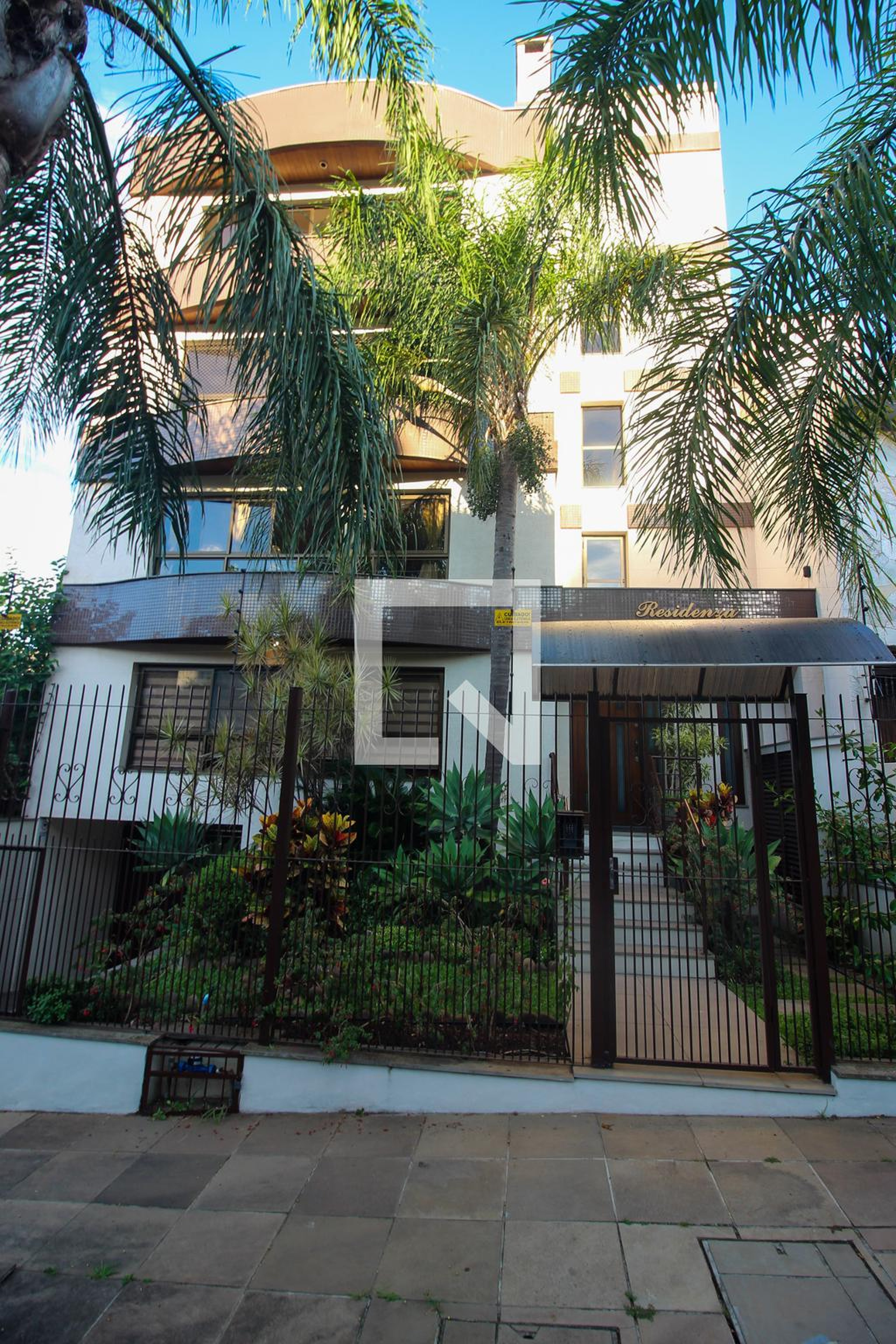 Fachada do Prédio Condomínio em Rua Euríco Lara, 644