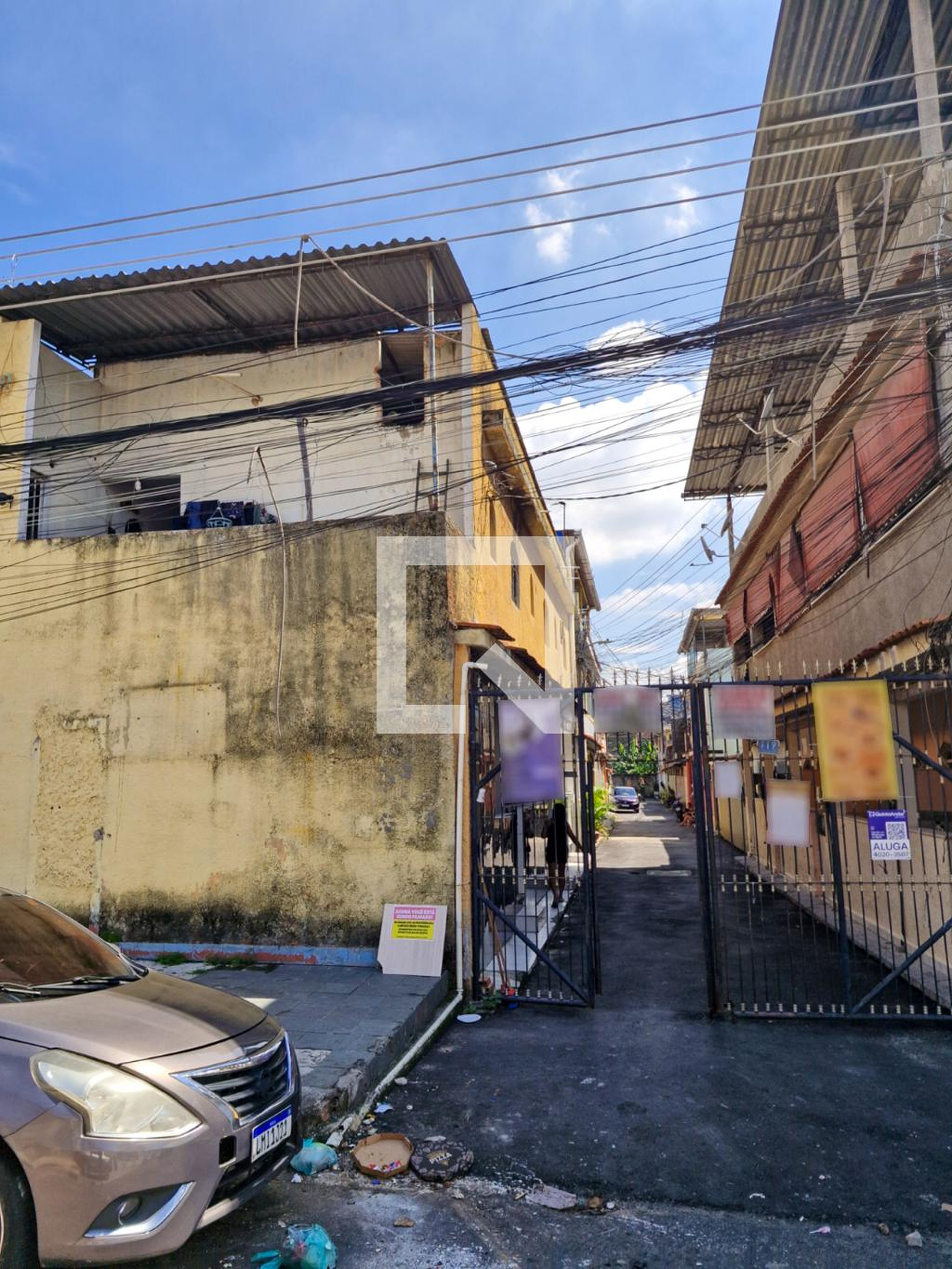 Fachada Condomínio em Rua das Flores, 119
