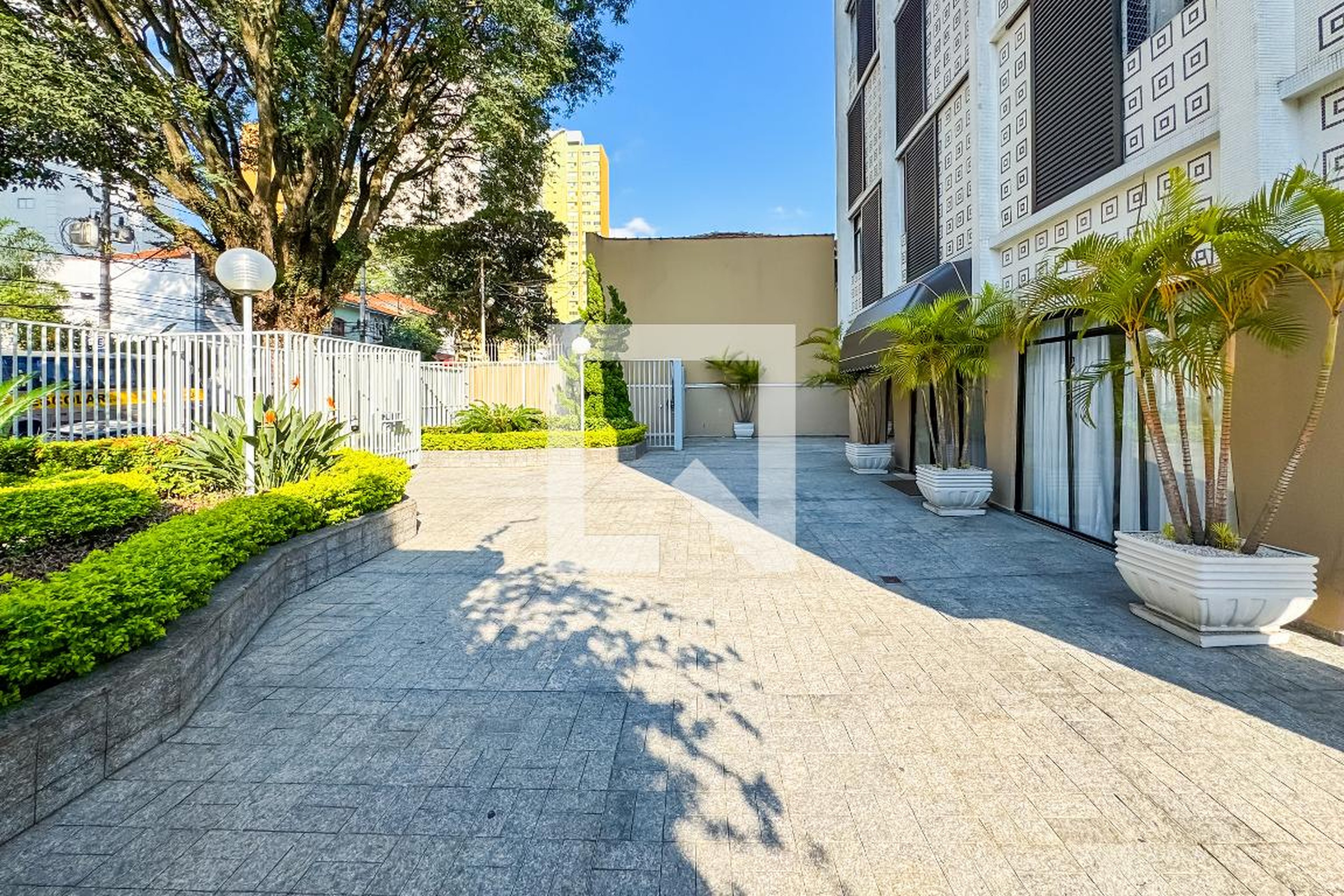 Entrada - Edif Cor Oscar Porto