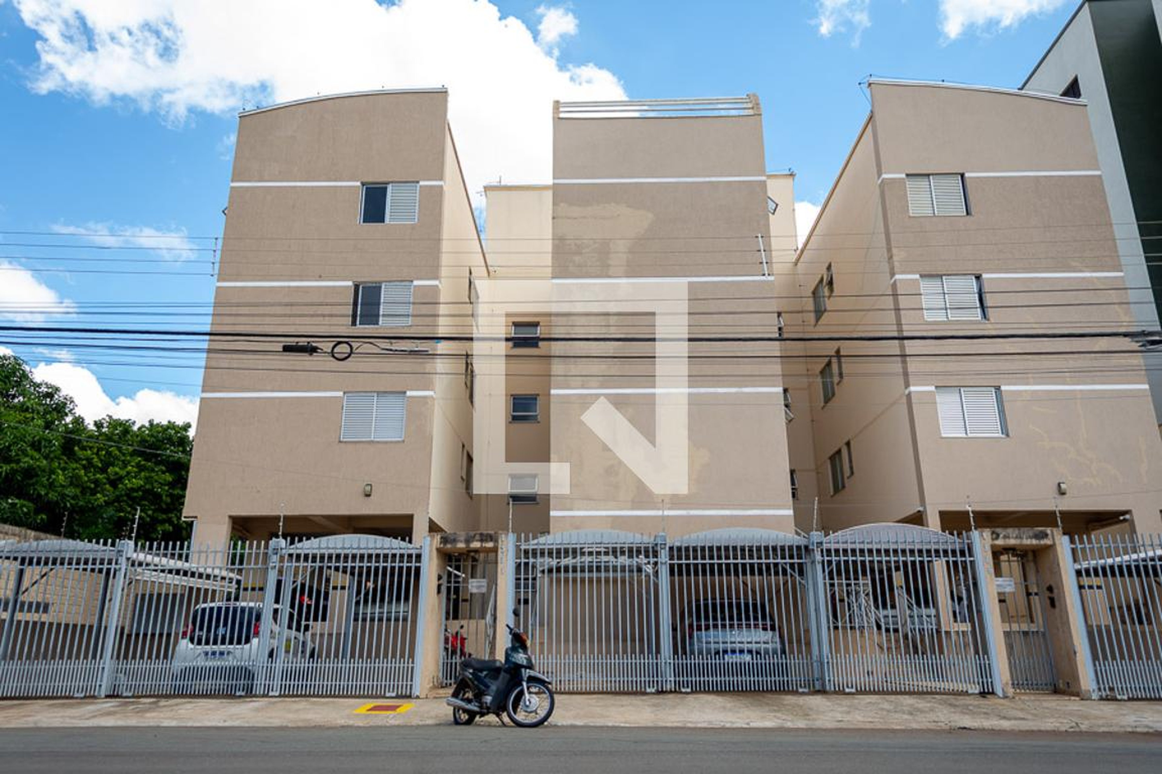 Fachada do Condomínio Residencial Gabriela