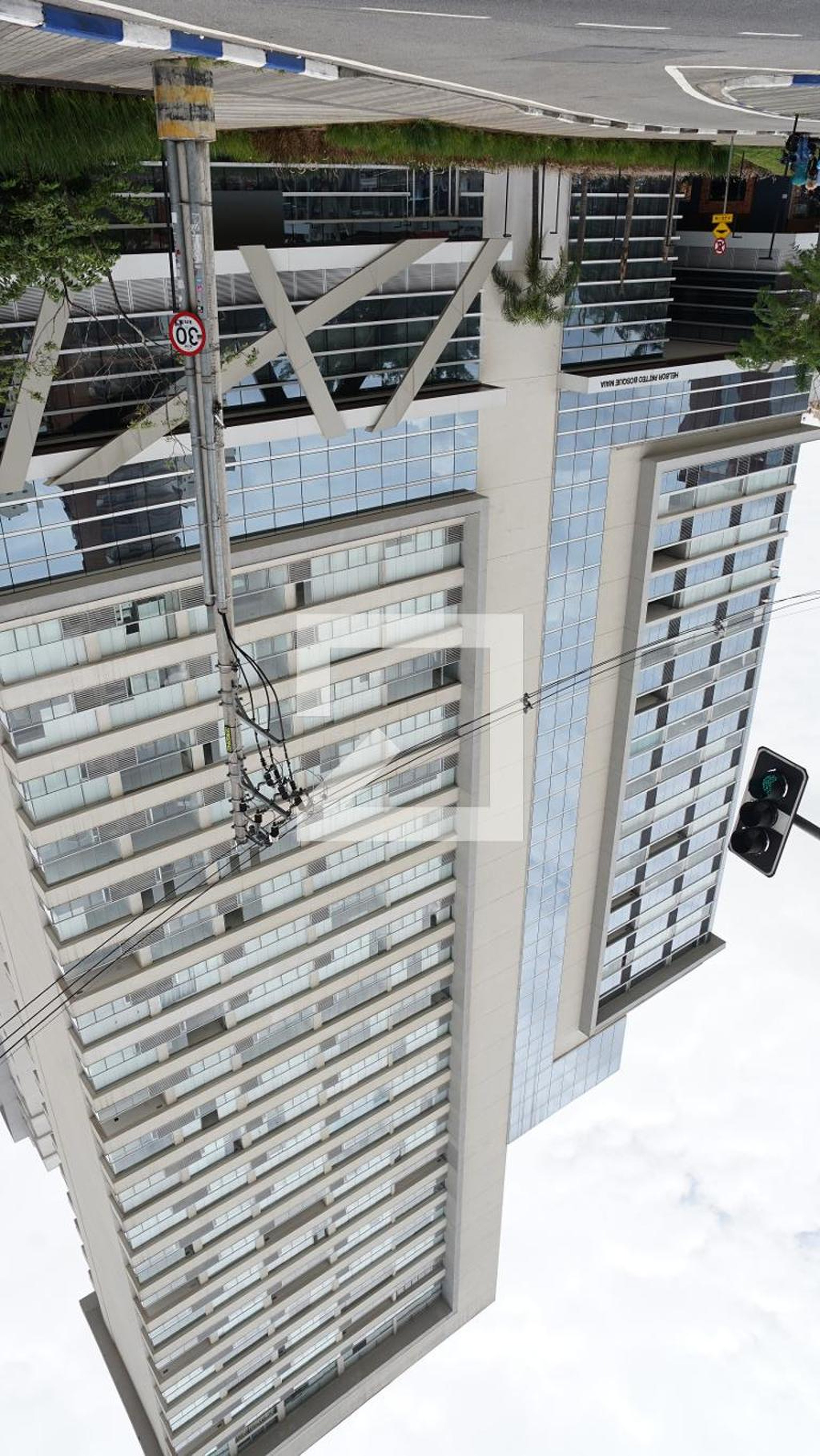 Fachada Condomínio em Avenida Tiradentes, 300