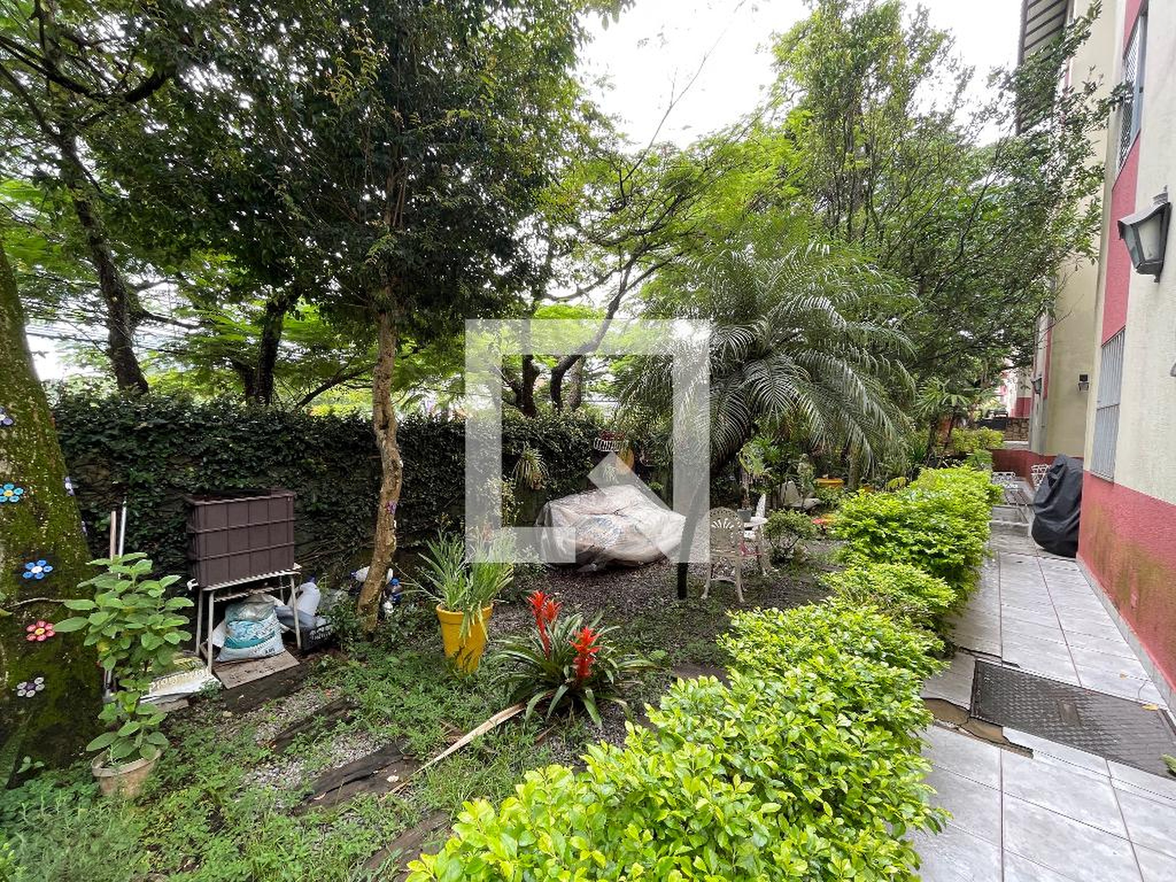 Condomínio - Altos da Raposo