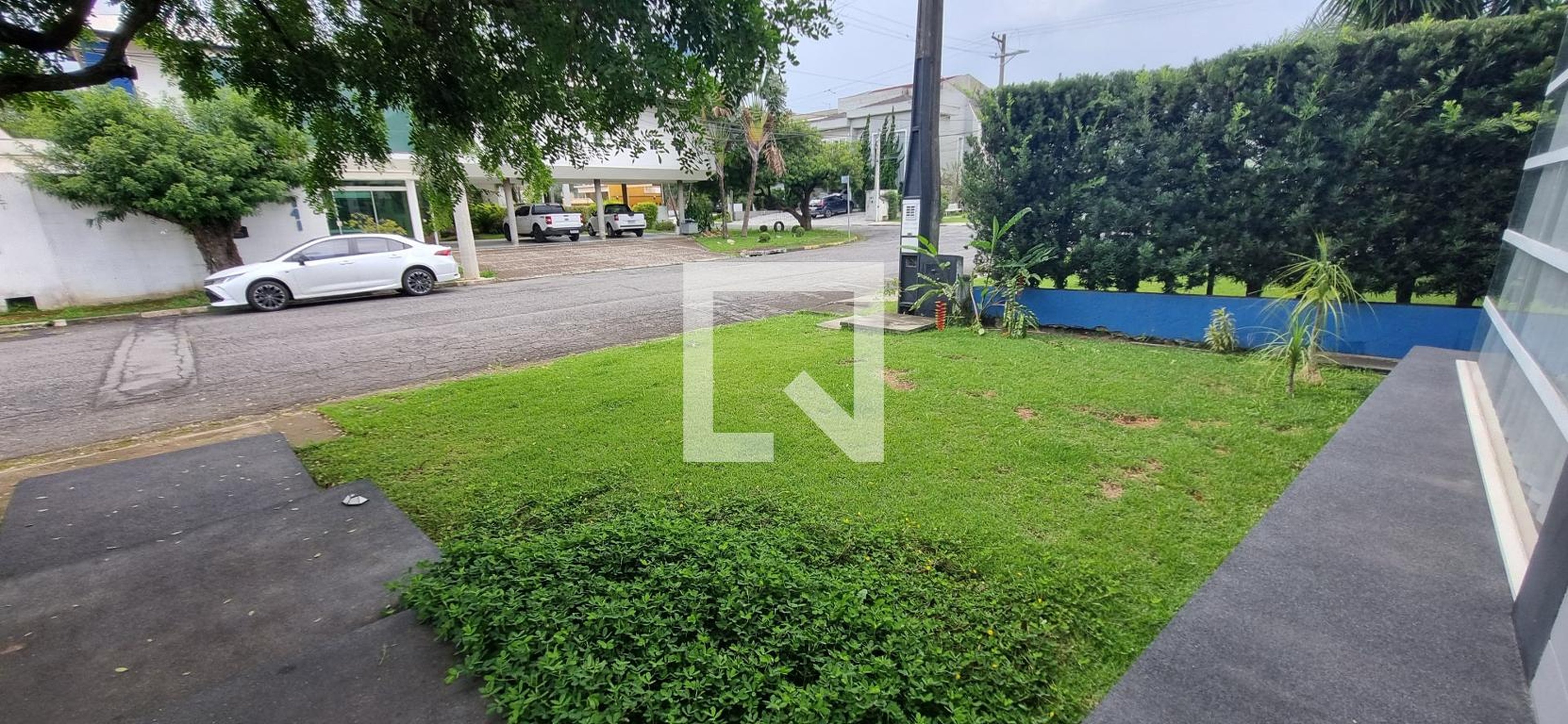 Área externa Condomínio em Rua Luiz Faggion, 210