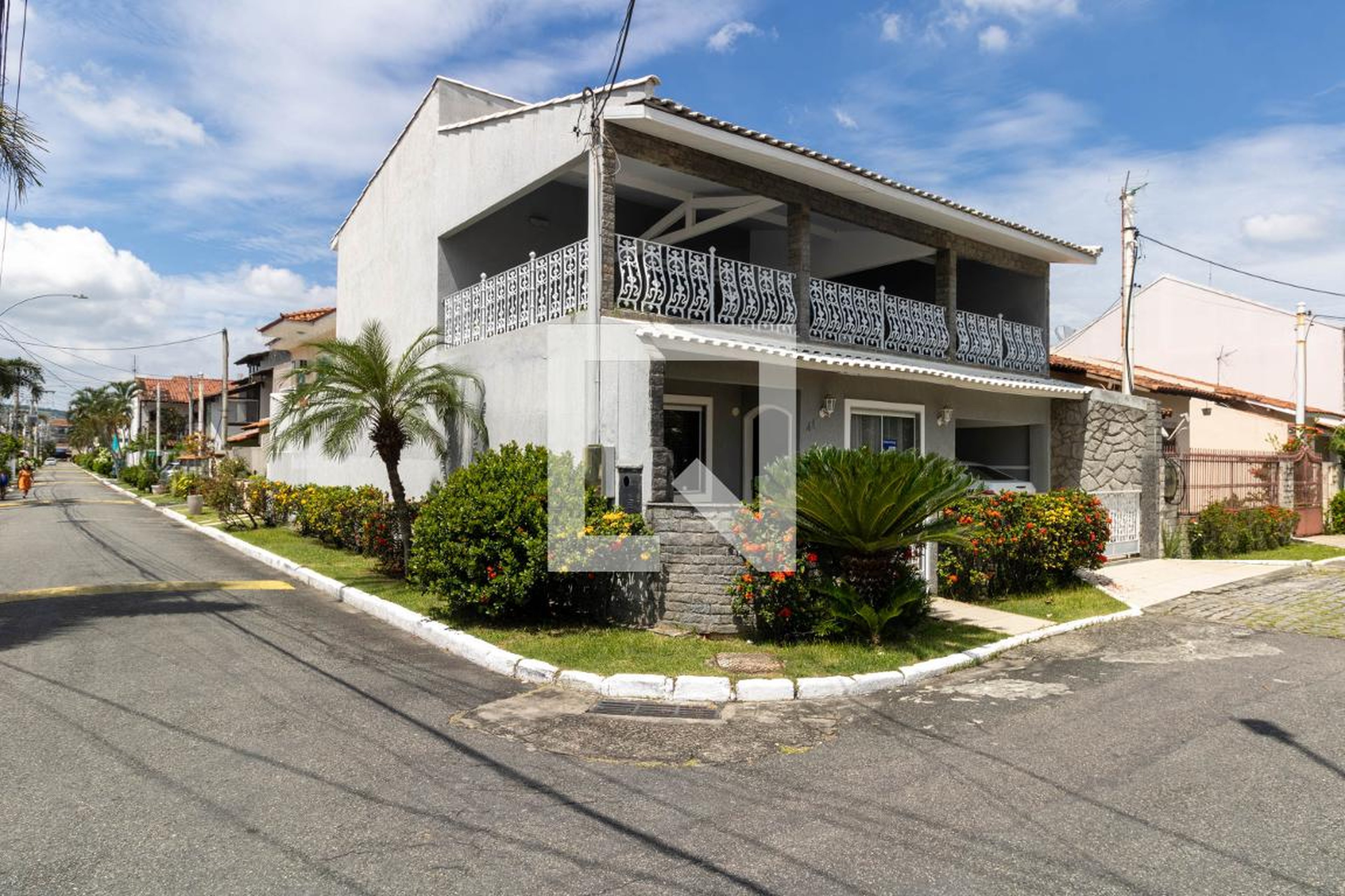 Fachada Condomínio em Estrada Iaraquã, 595