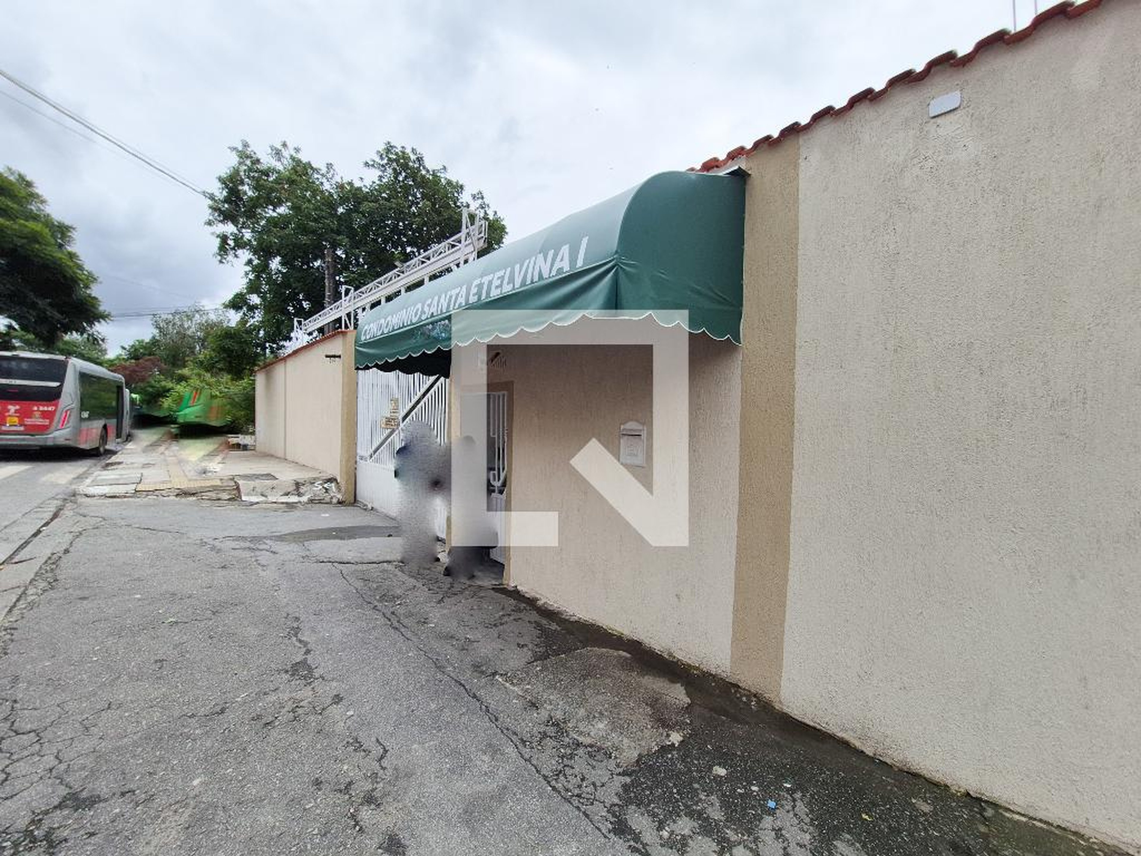 Fachada Condomínio em Rua José Francisco Brandão, 678