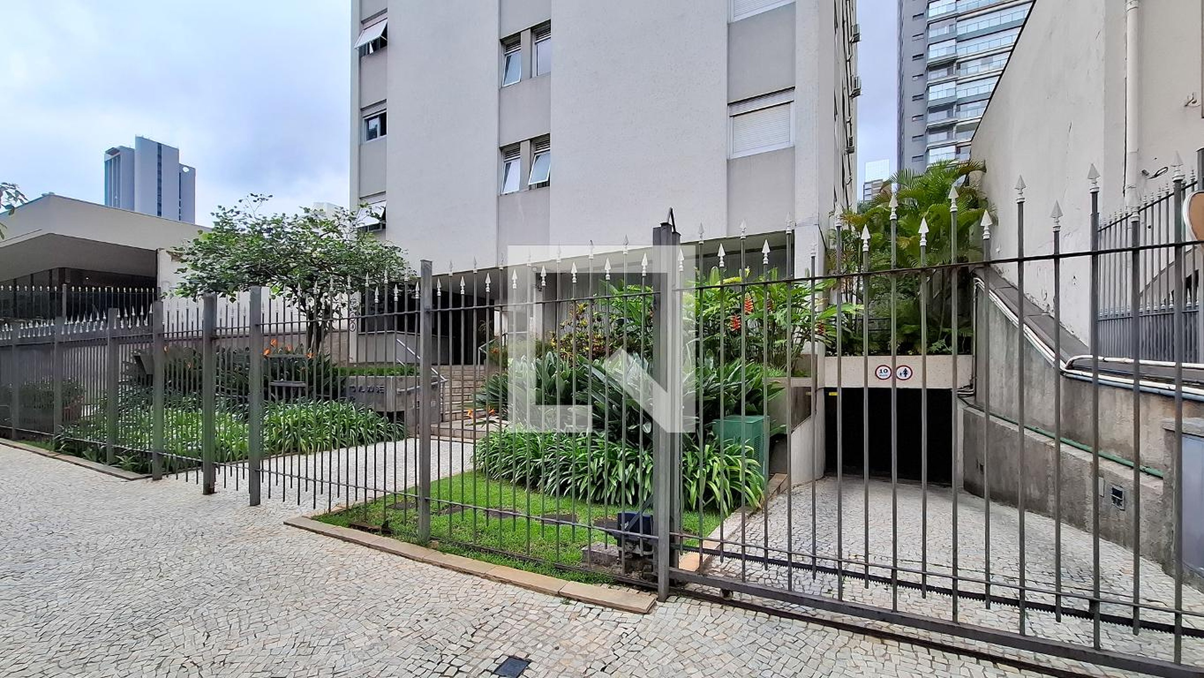 Fachada do Prédio Condomínio Toulouse