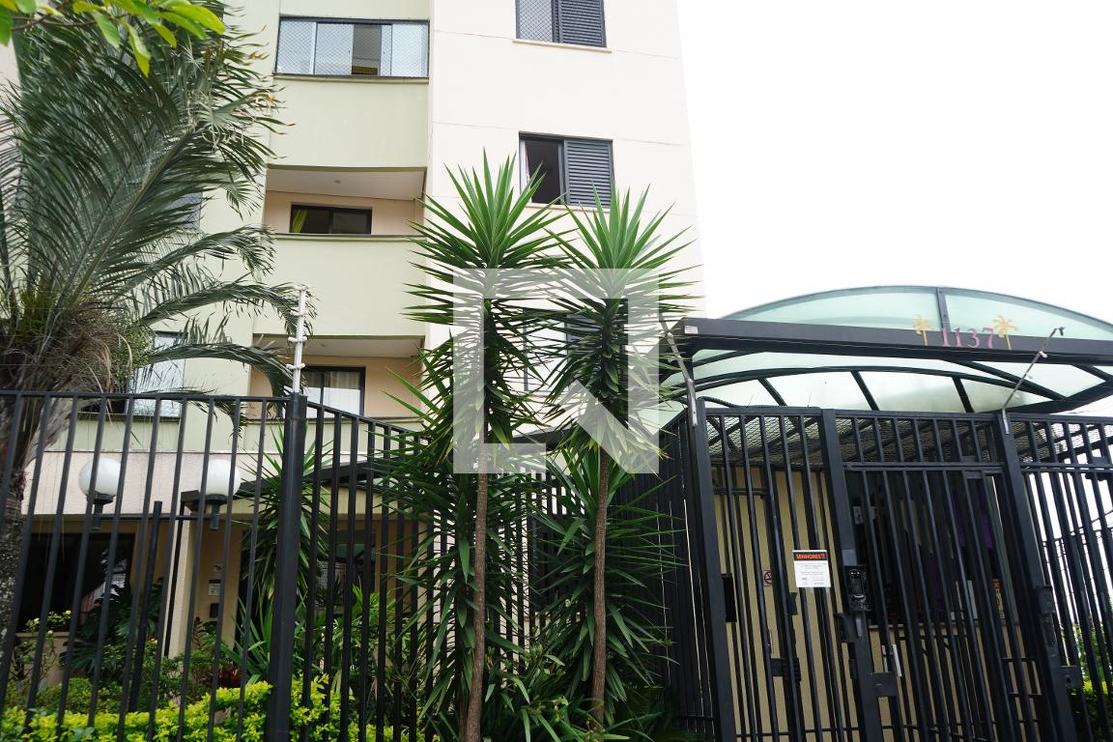 Fachada Edifício Isla Bari