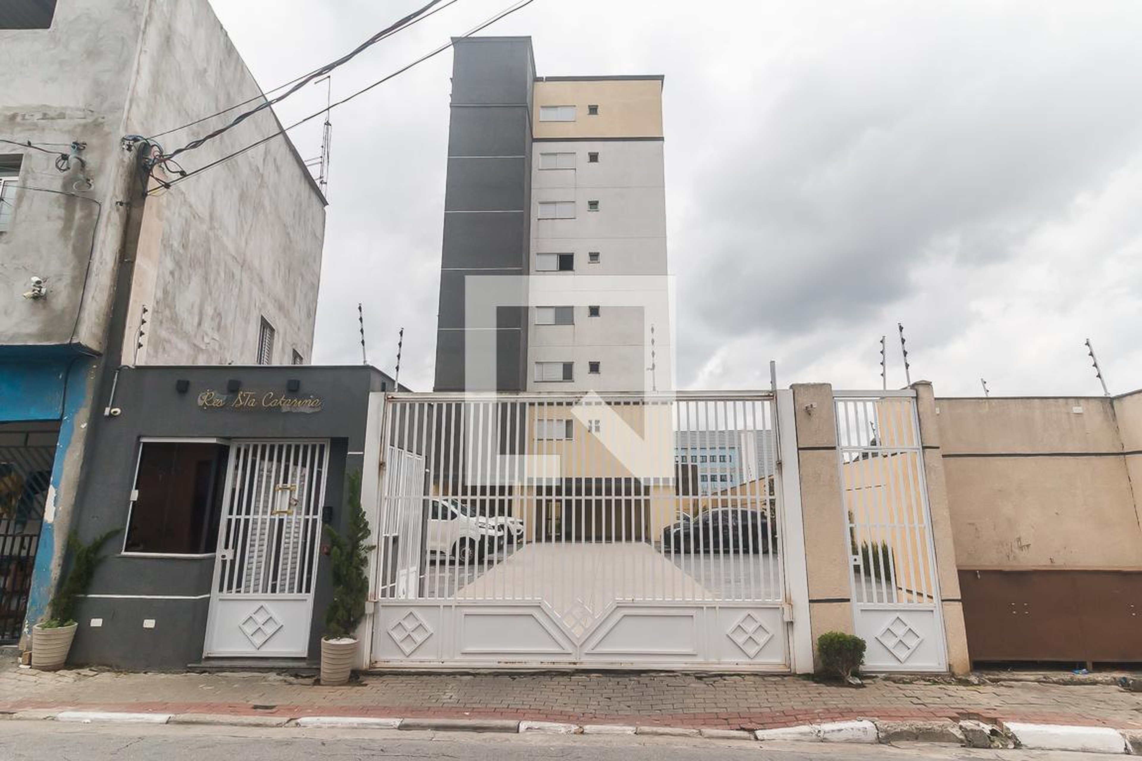 Fachada Condomínio em Rua Santa Catarina, 47