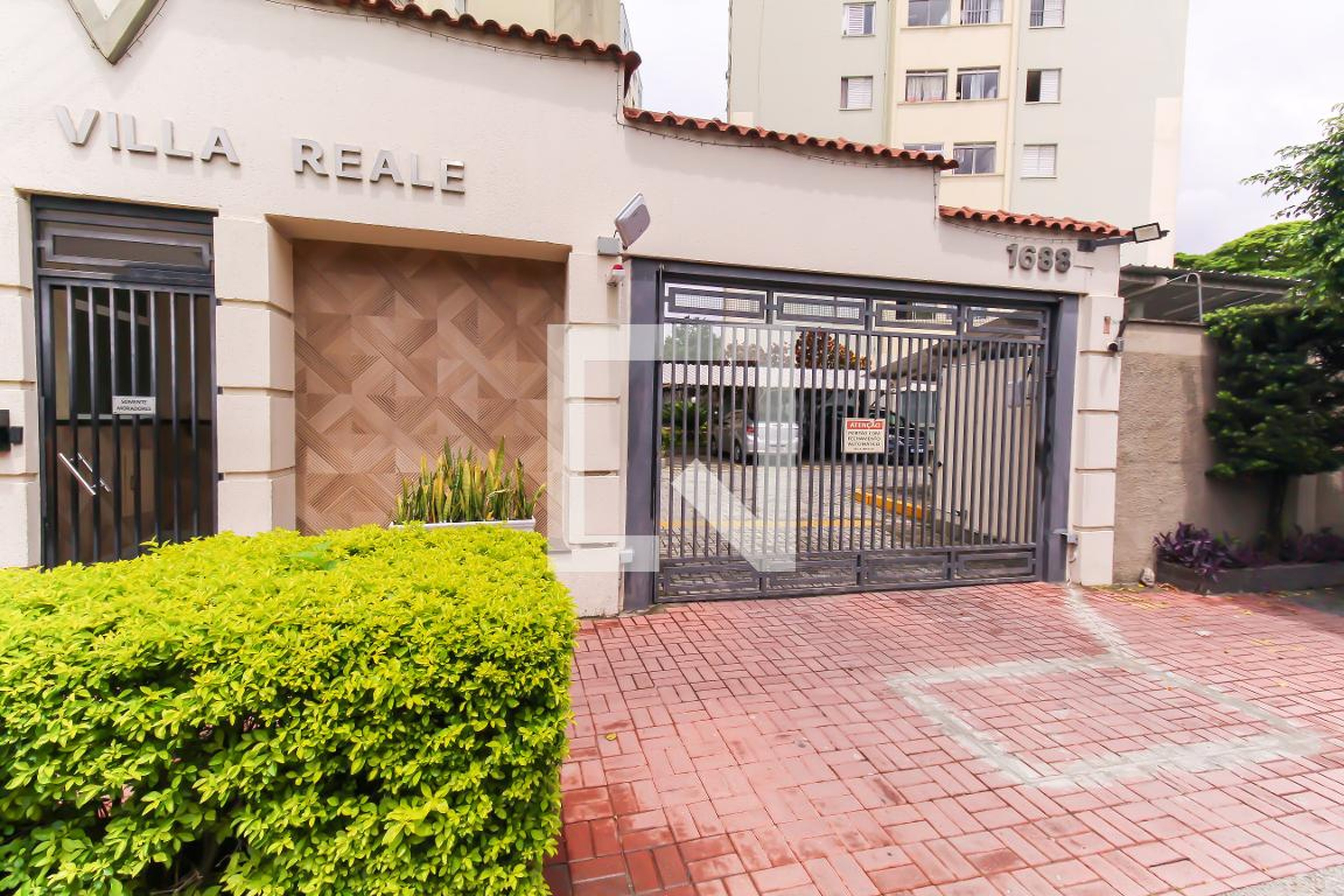 Fachada Condomínio Villa Reale