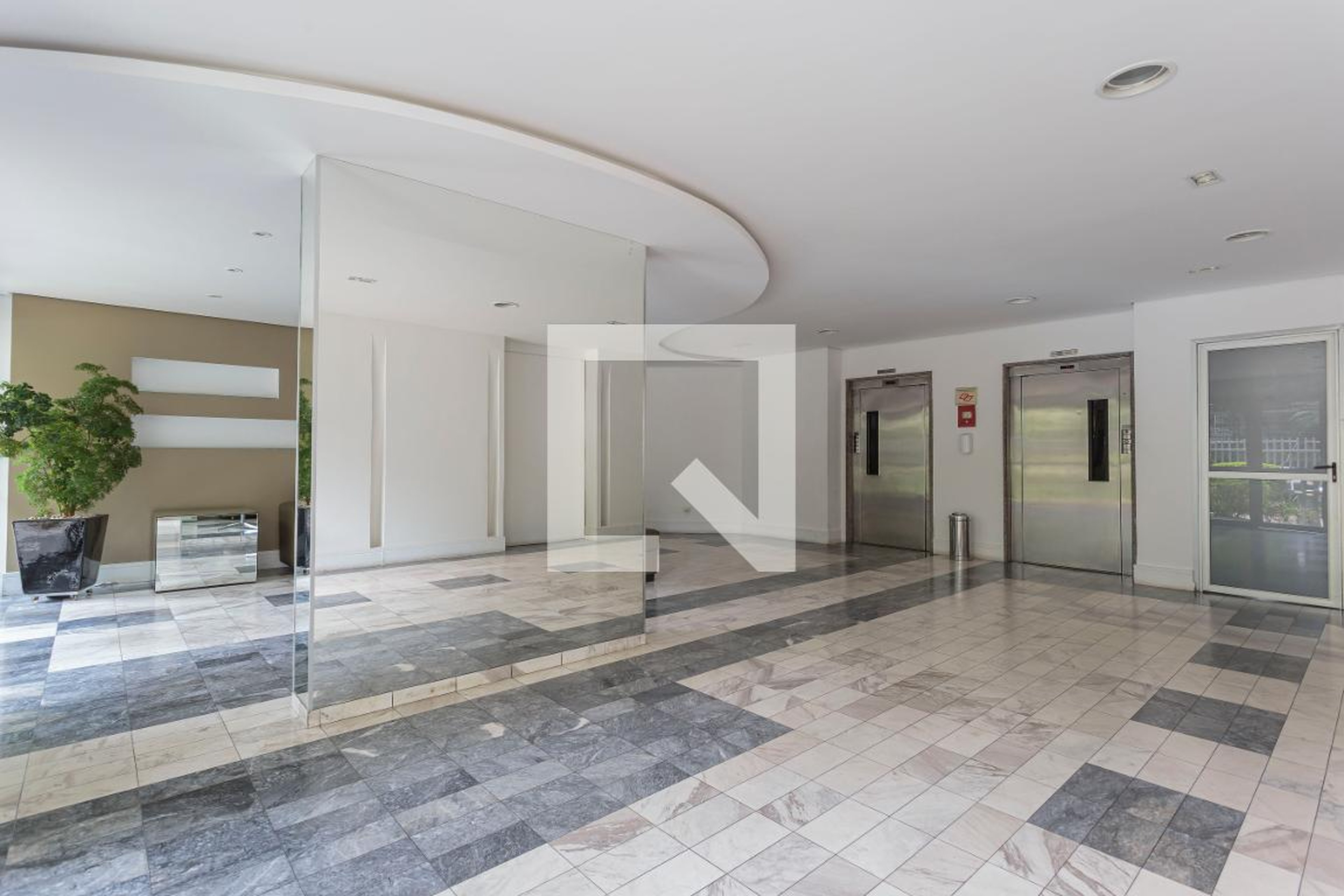 Hall social - Maison André Courreges